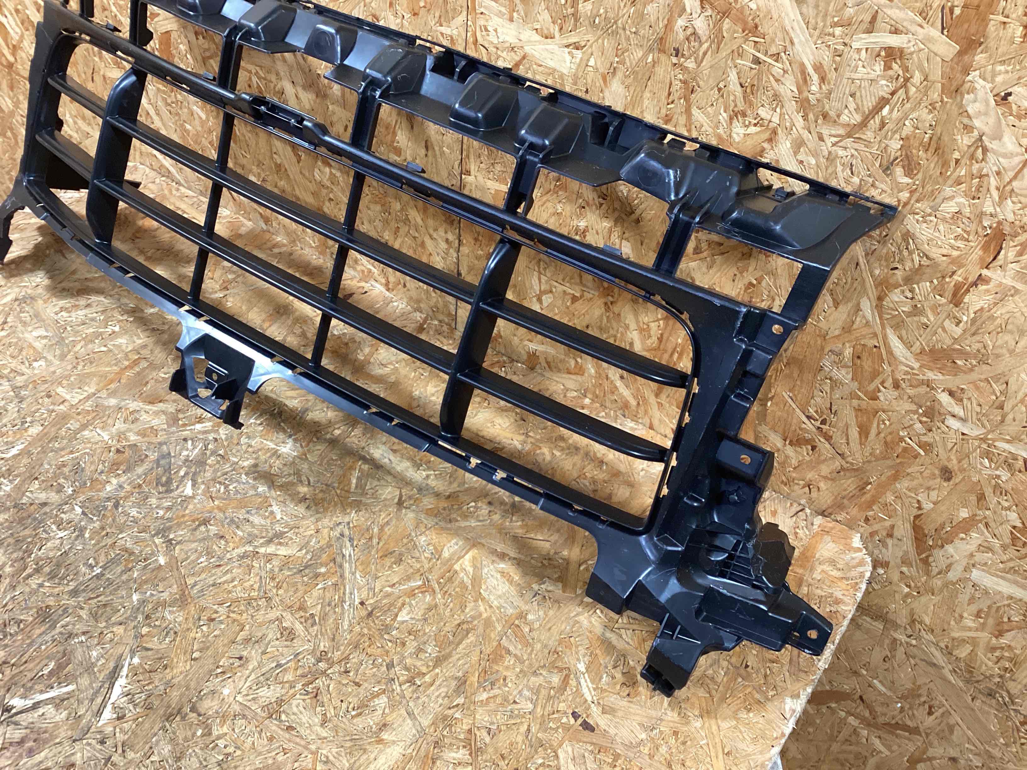 Заглушка, вставка (решетка) в бампер Porsche Cayenne 050126-113