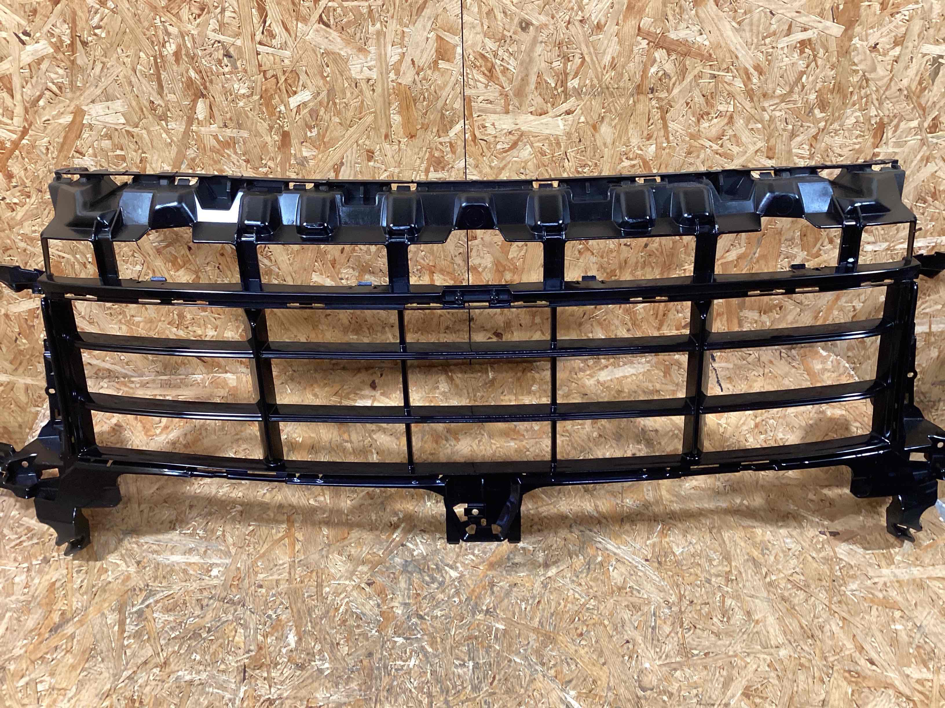 Заглушка, вставка (решетка) в бампер Porsche Cayenne 050126-114