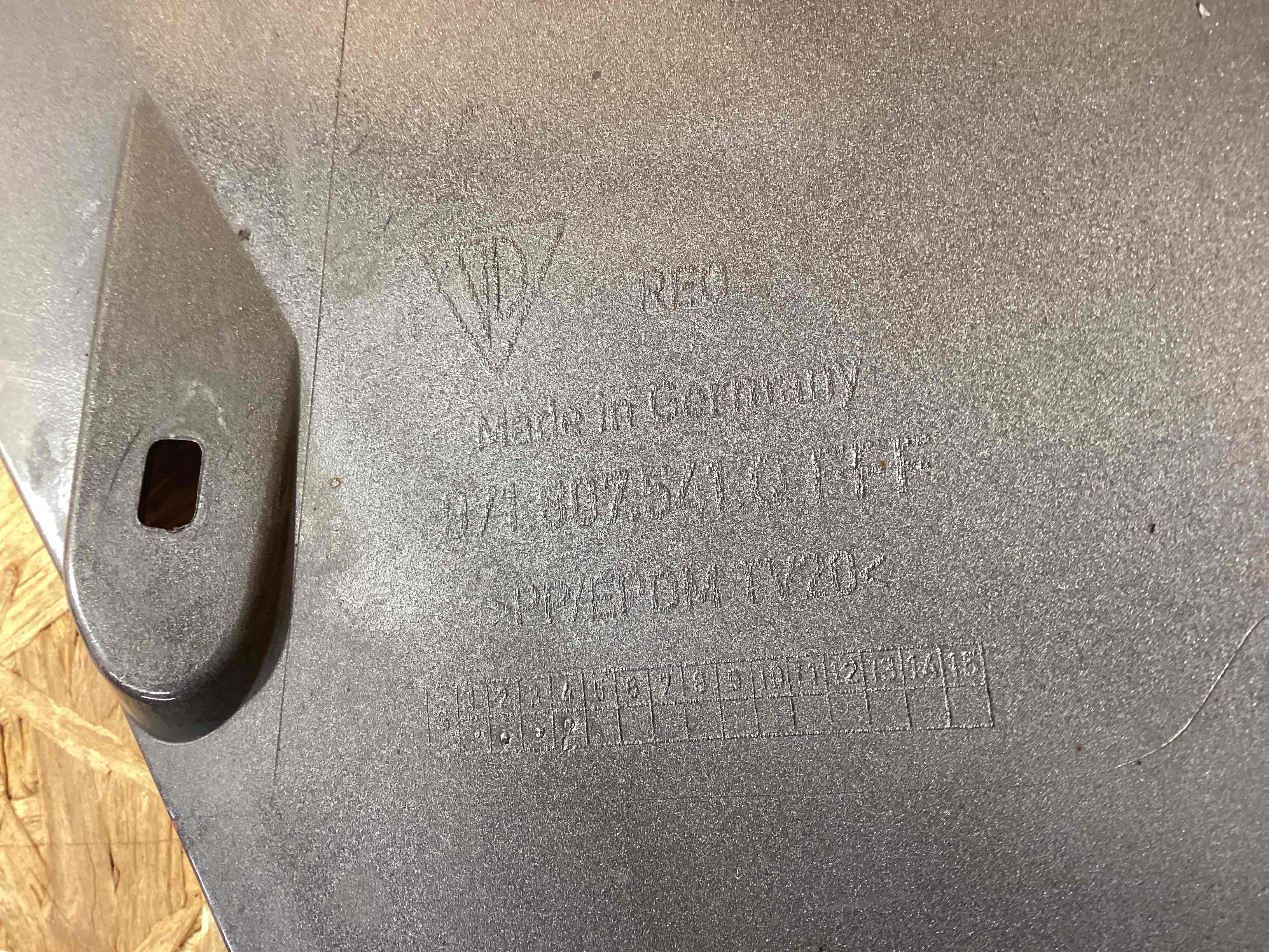 Юбка бампера нижняя Porsche Panamera 050126-115