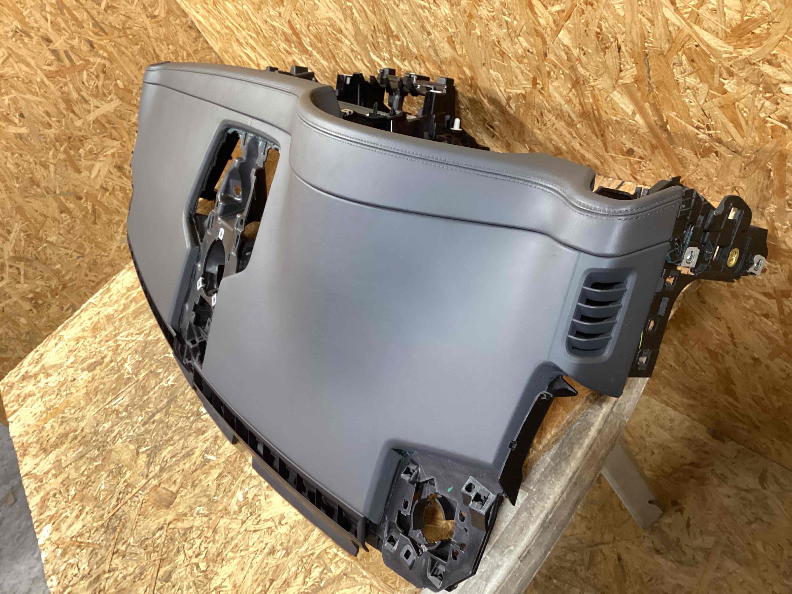 Панель передняя салона (торпедо) Porsche Cayenne 050226-101