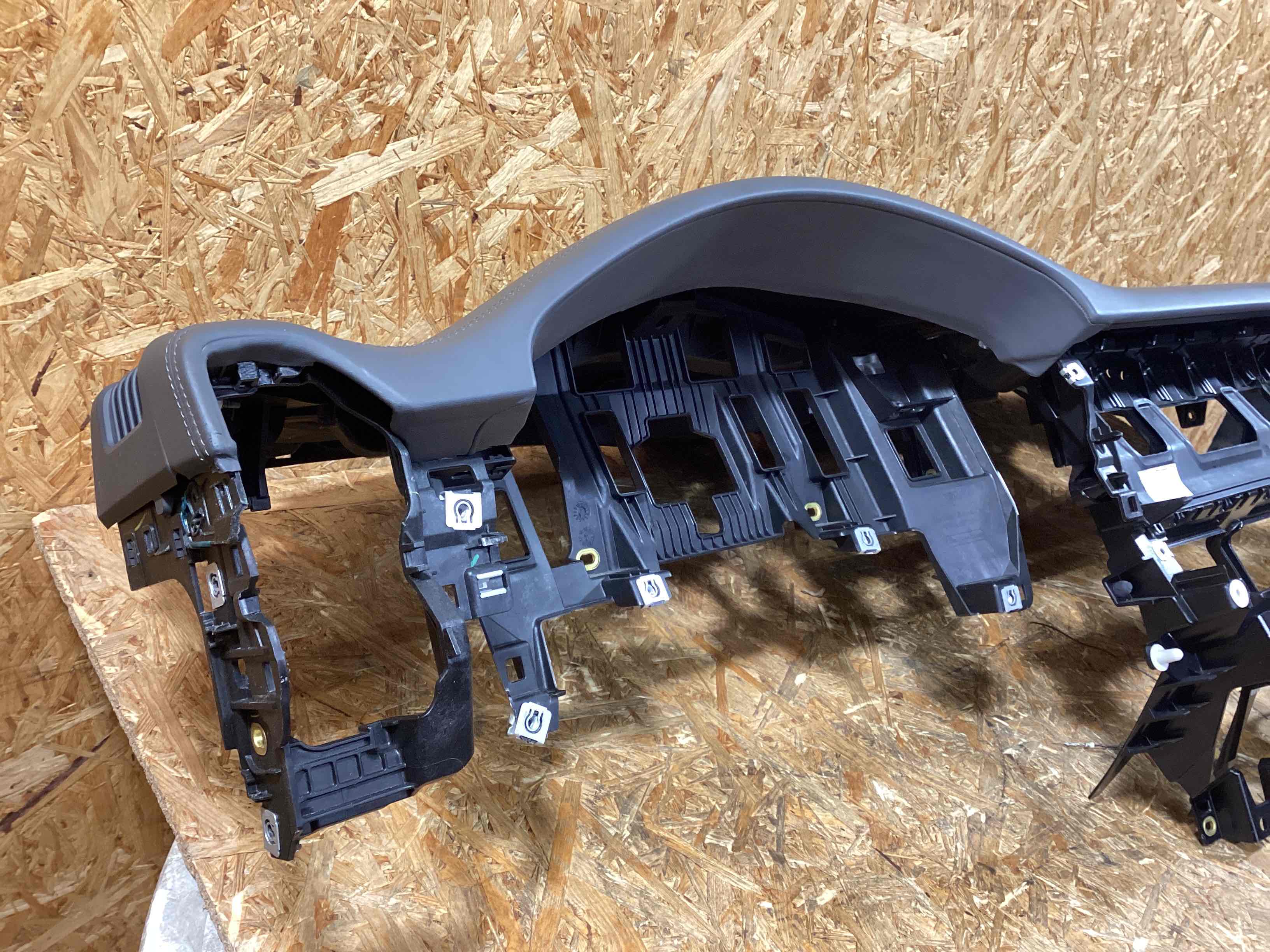 Панель передняя салона (торпедо) Porsche Cayenne 050226-101