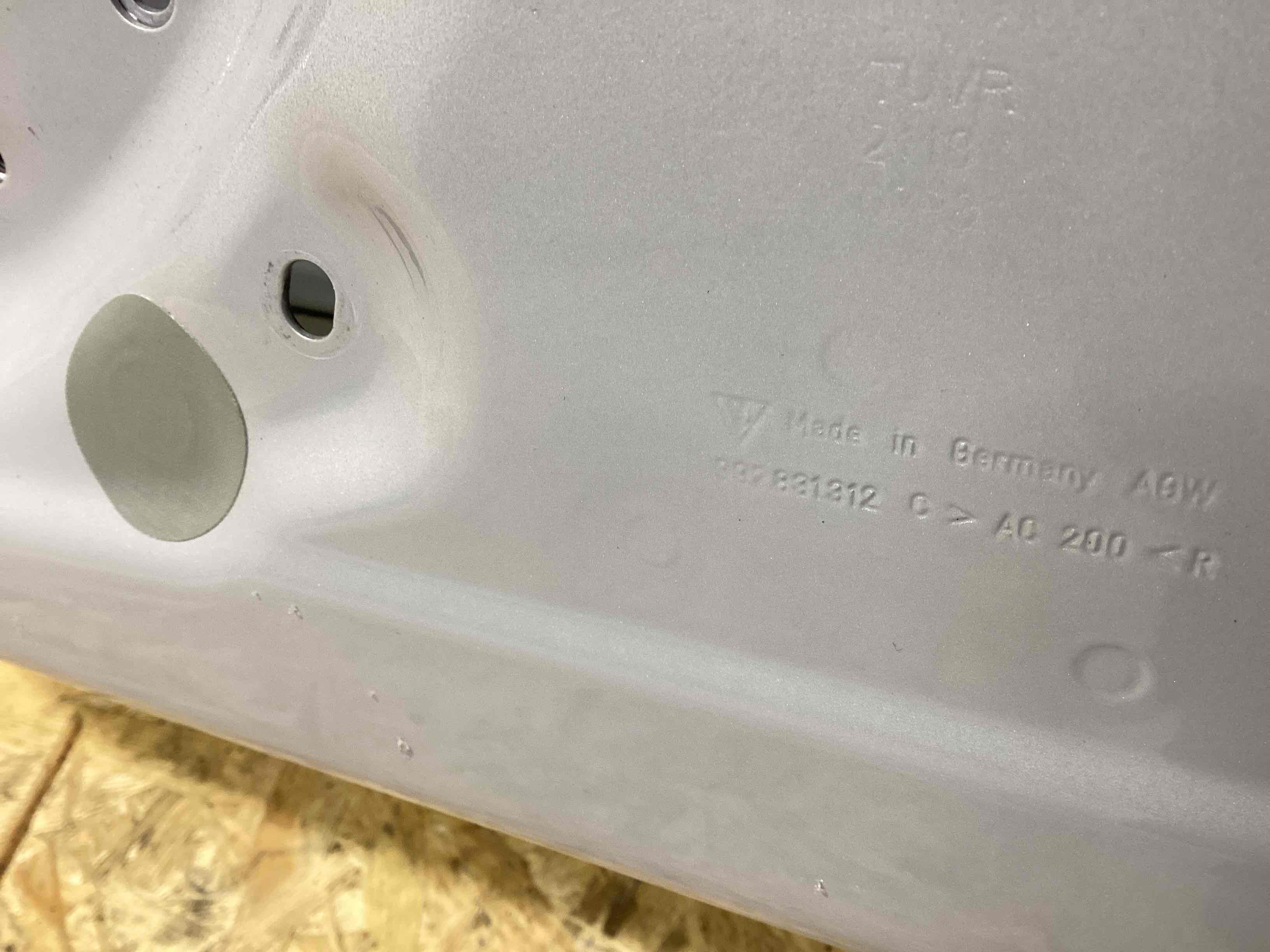 Дверь передняя правая Porsche 911 050226-102