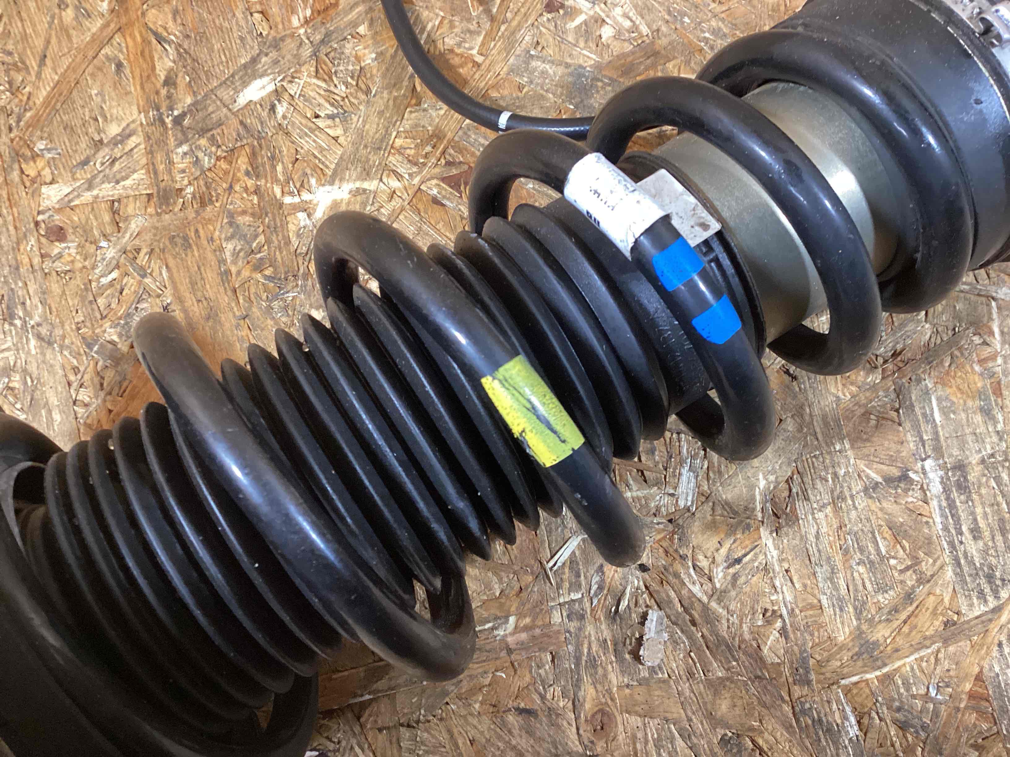 Амортизатор передний правый Porsche 911 050226-107