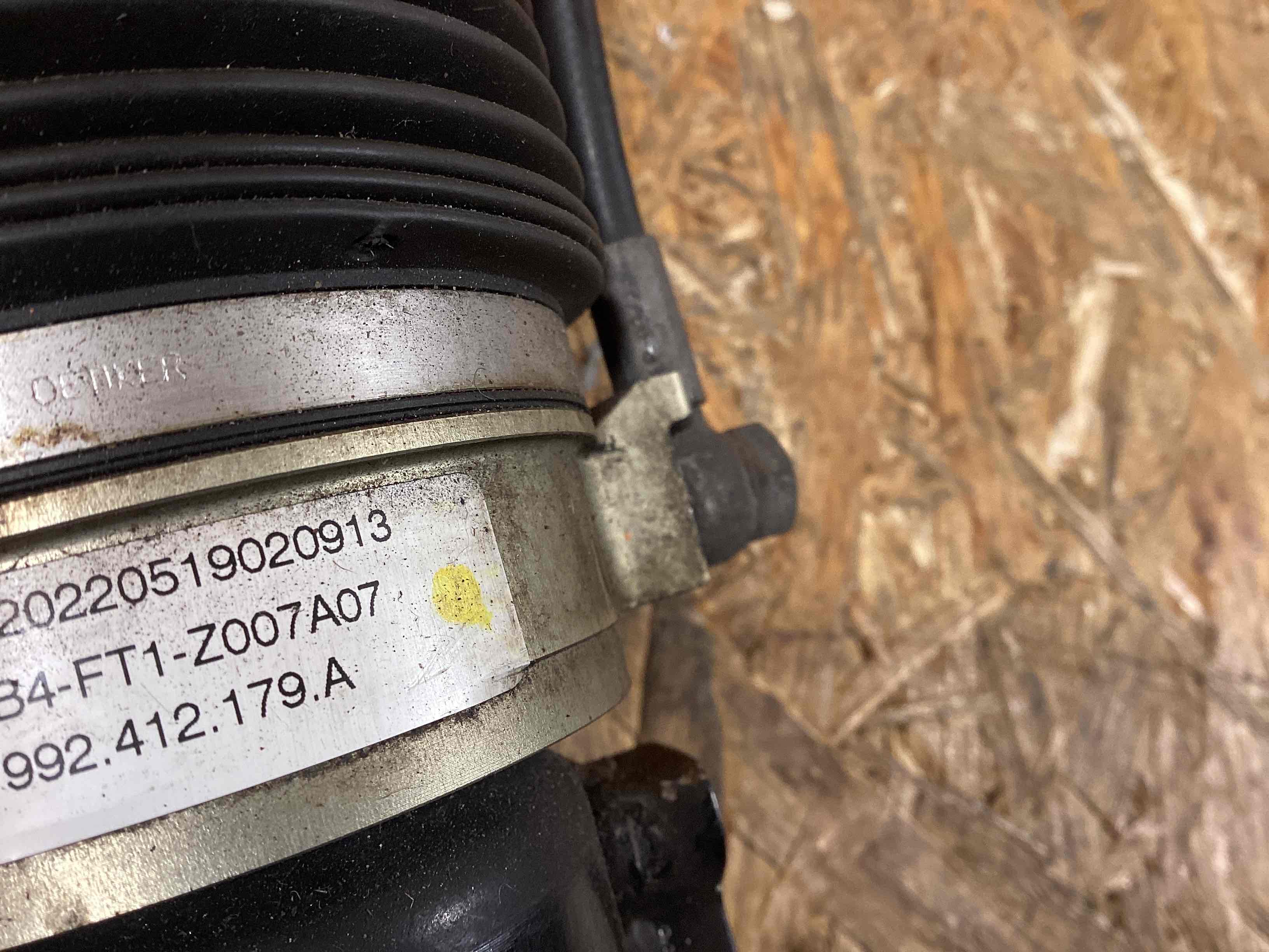 Амортизатор передний правый Porsche 911 050226-107