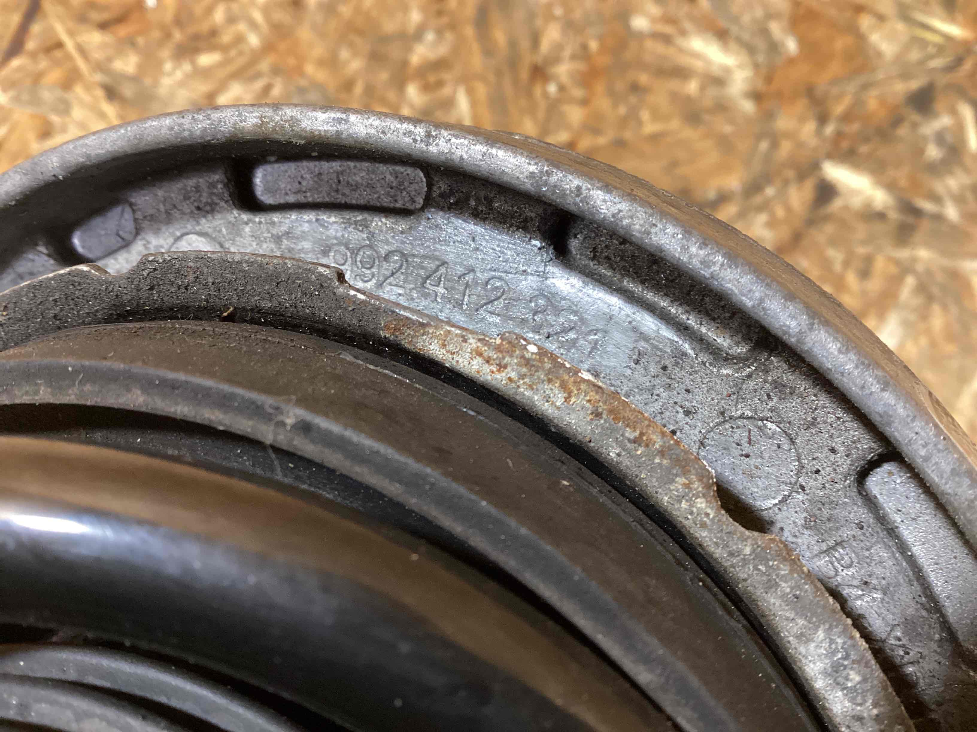 Амортизатор передний правый Porsche 911 050226-107