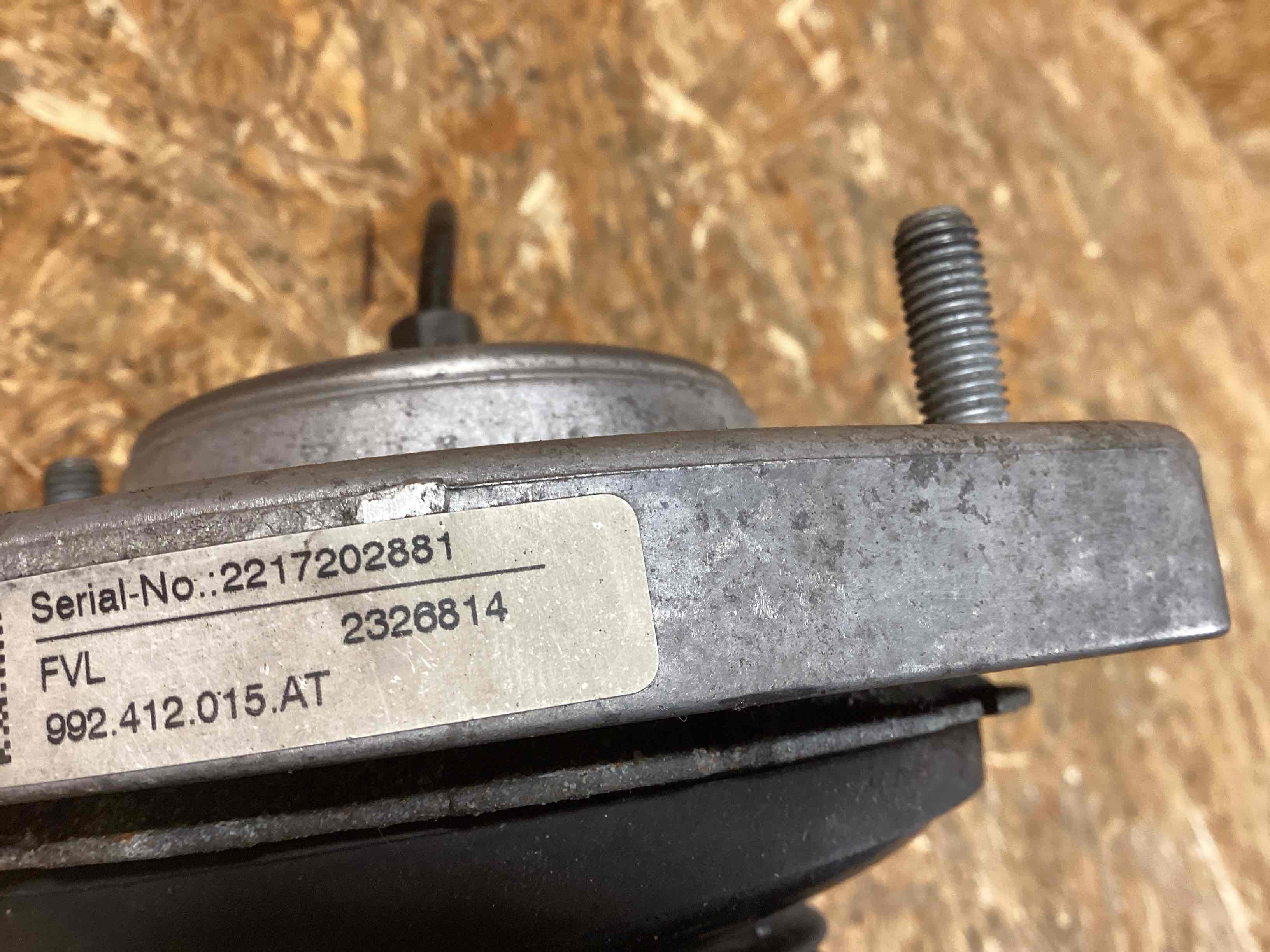 Амортизатор передний правый Porsche 911 050226-107