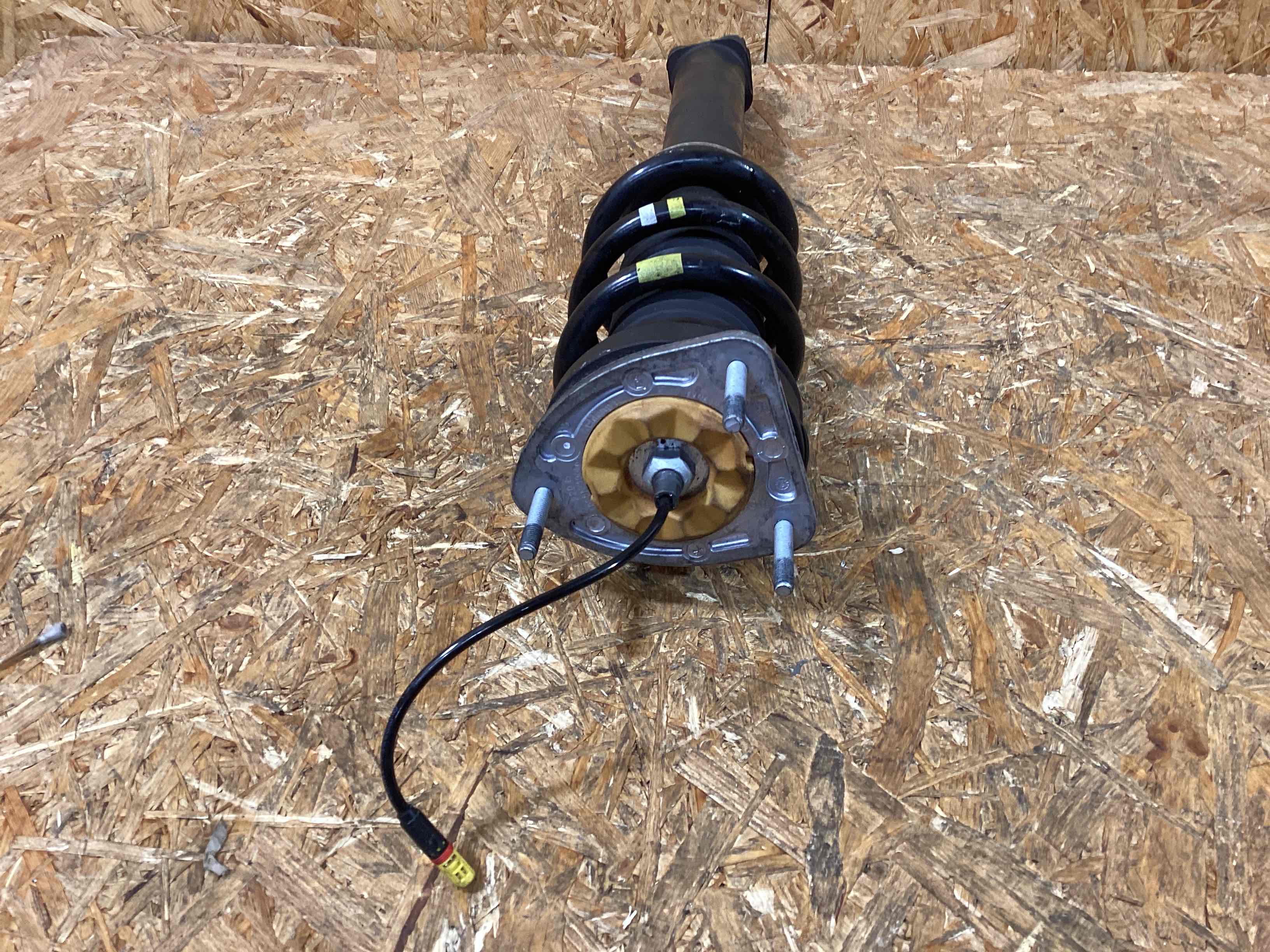 Амортизатор задний Porsche 911 050226-108