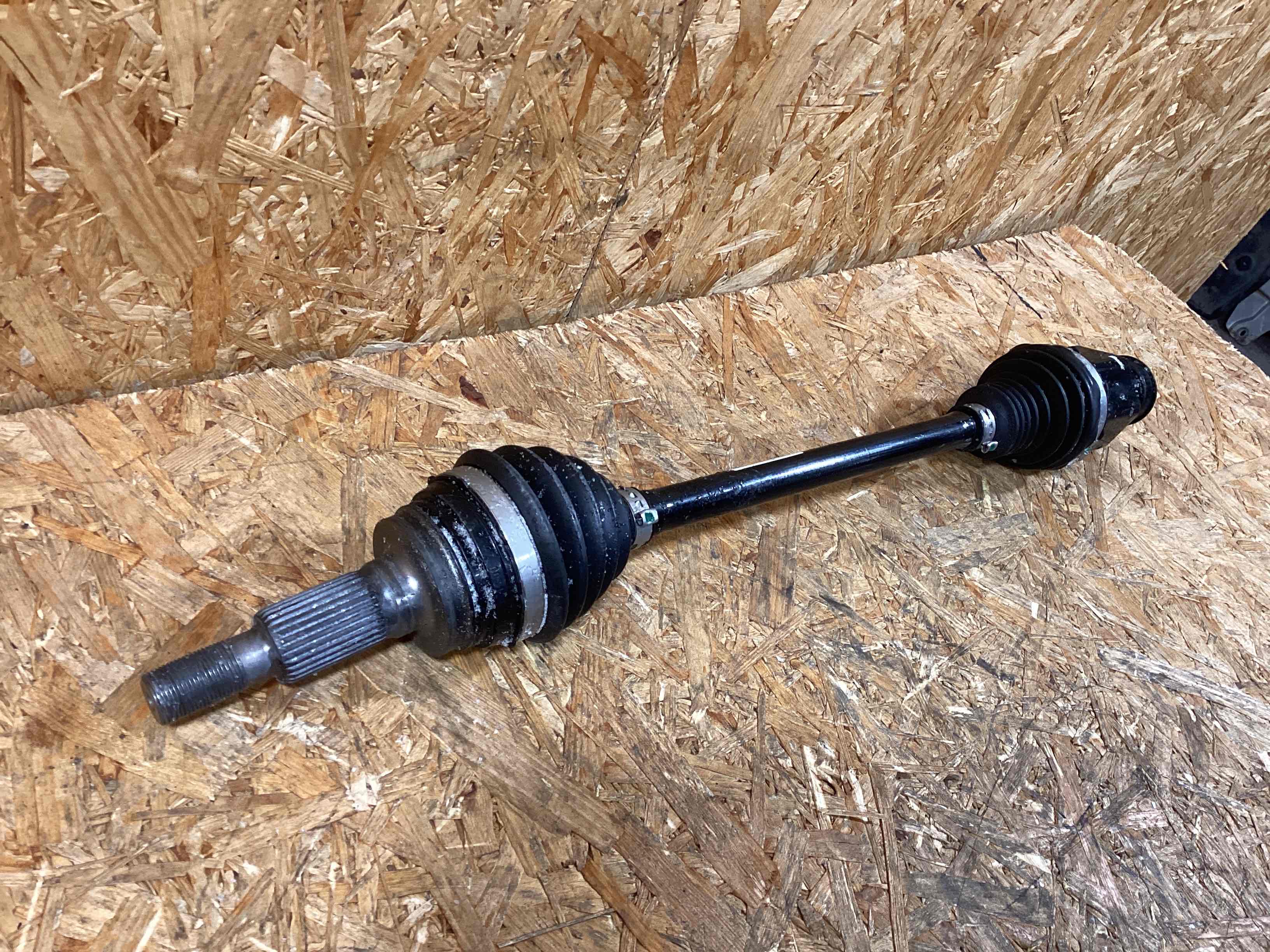 Полуось (приводной вал) Porsche Taycan 050226-111