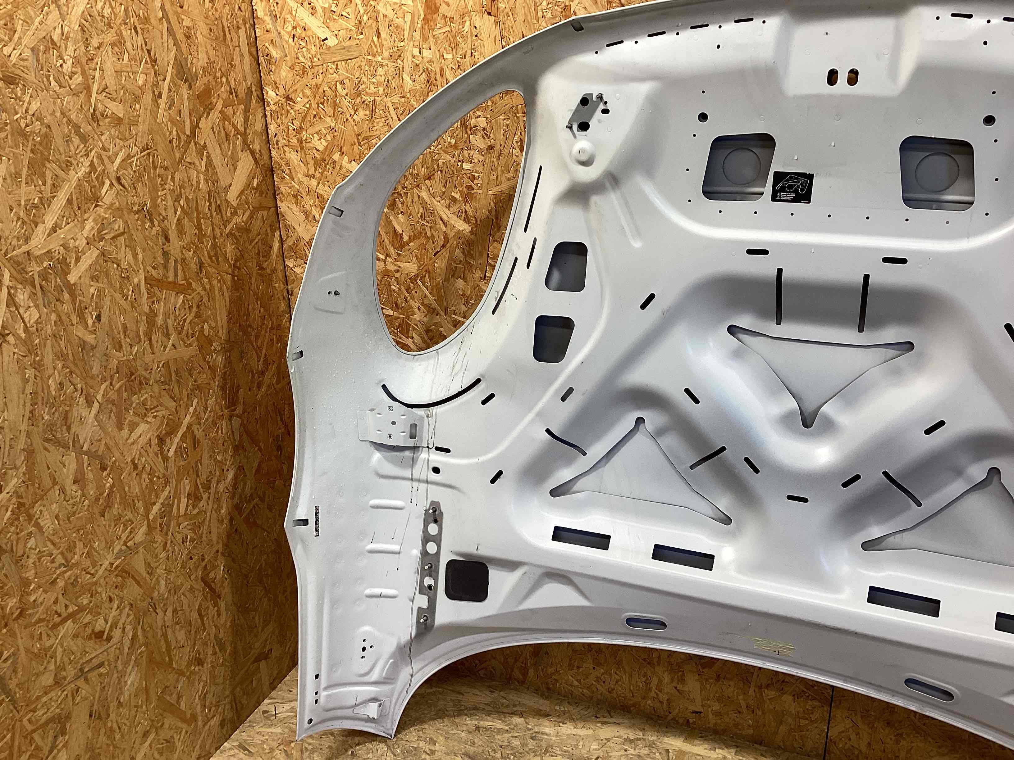 Капот Porsche Macan 050326-101