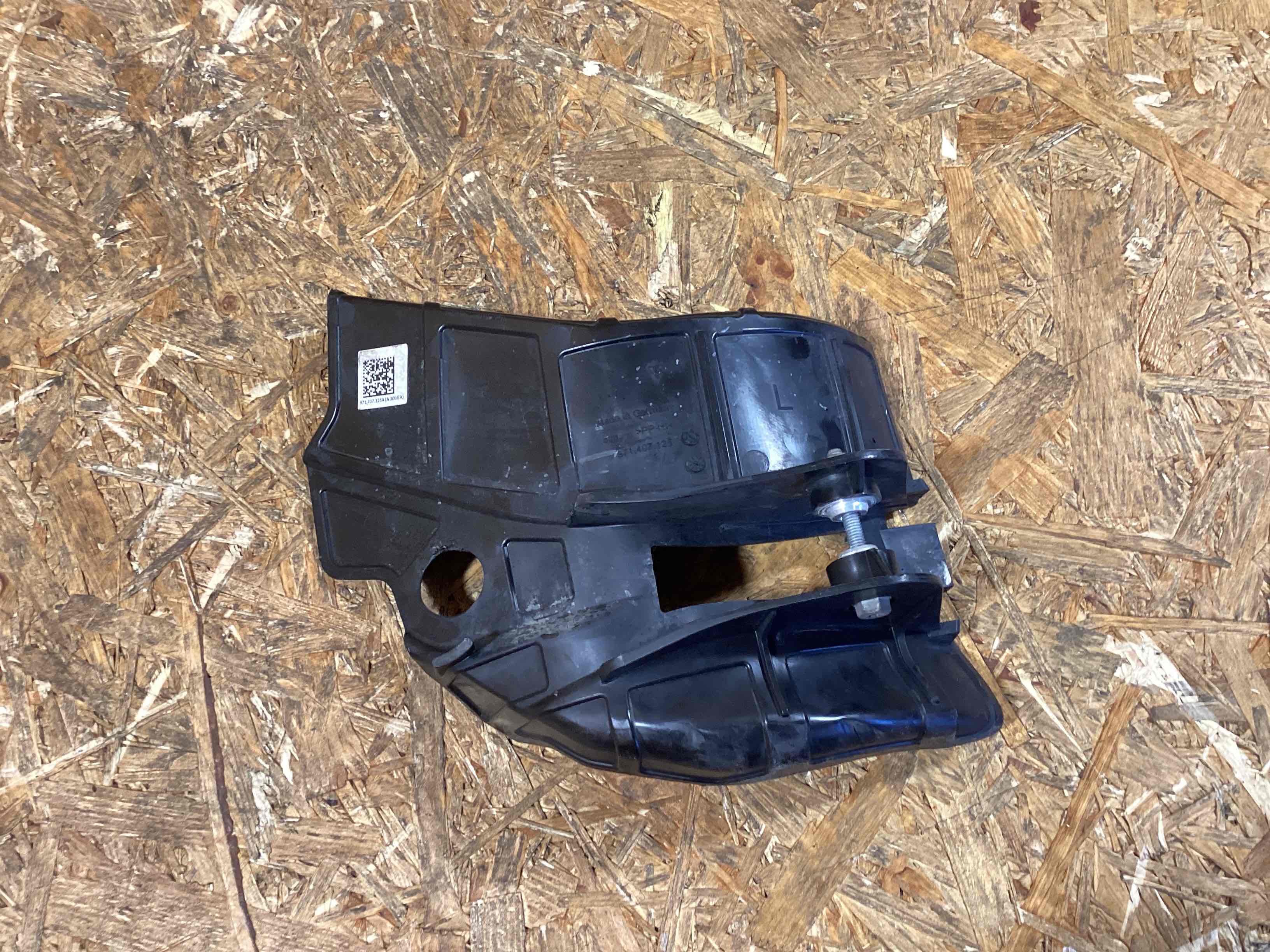 Брызговик Porsche Panamera 050326-102