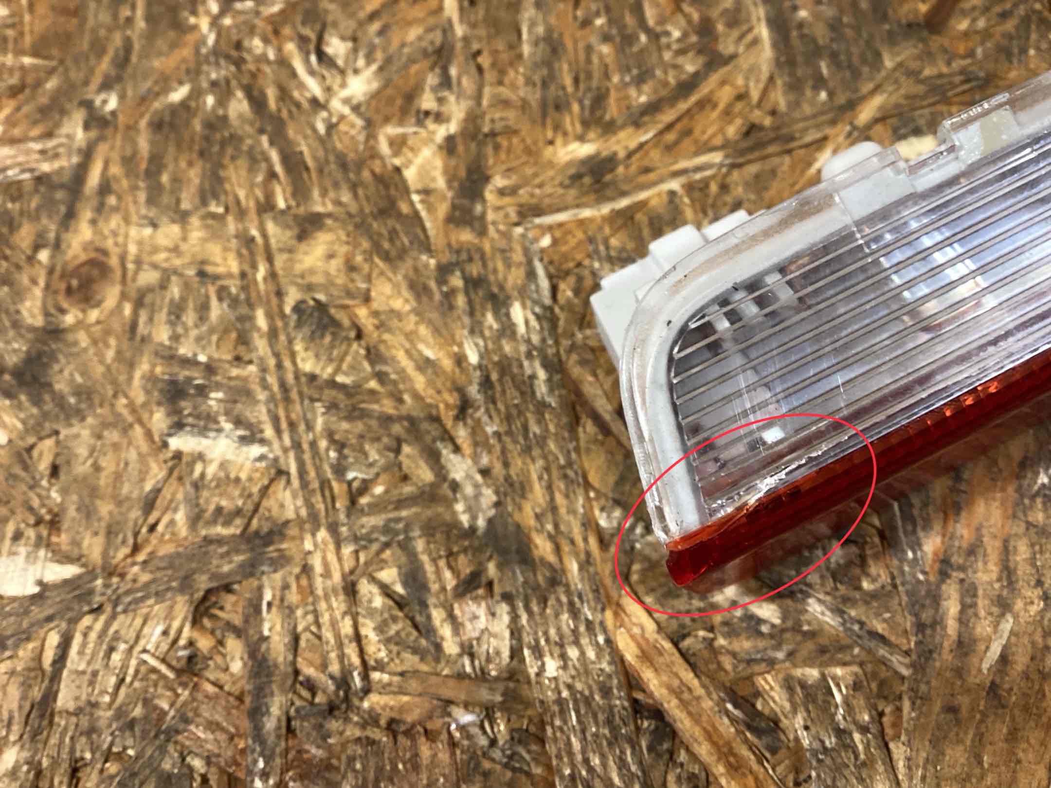 Фонарь салонный (плафон) Porsche Macan 050326-115