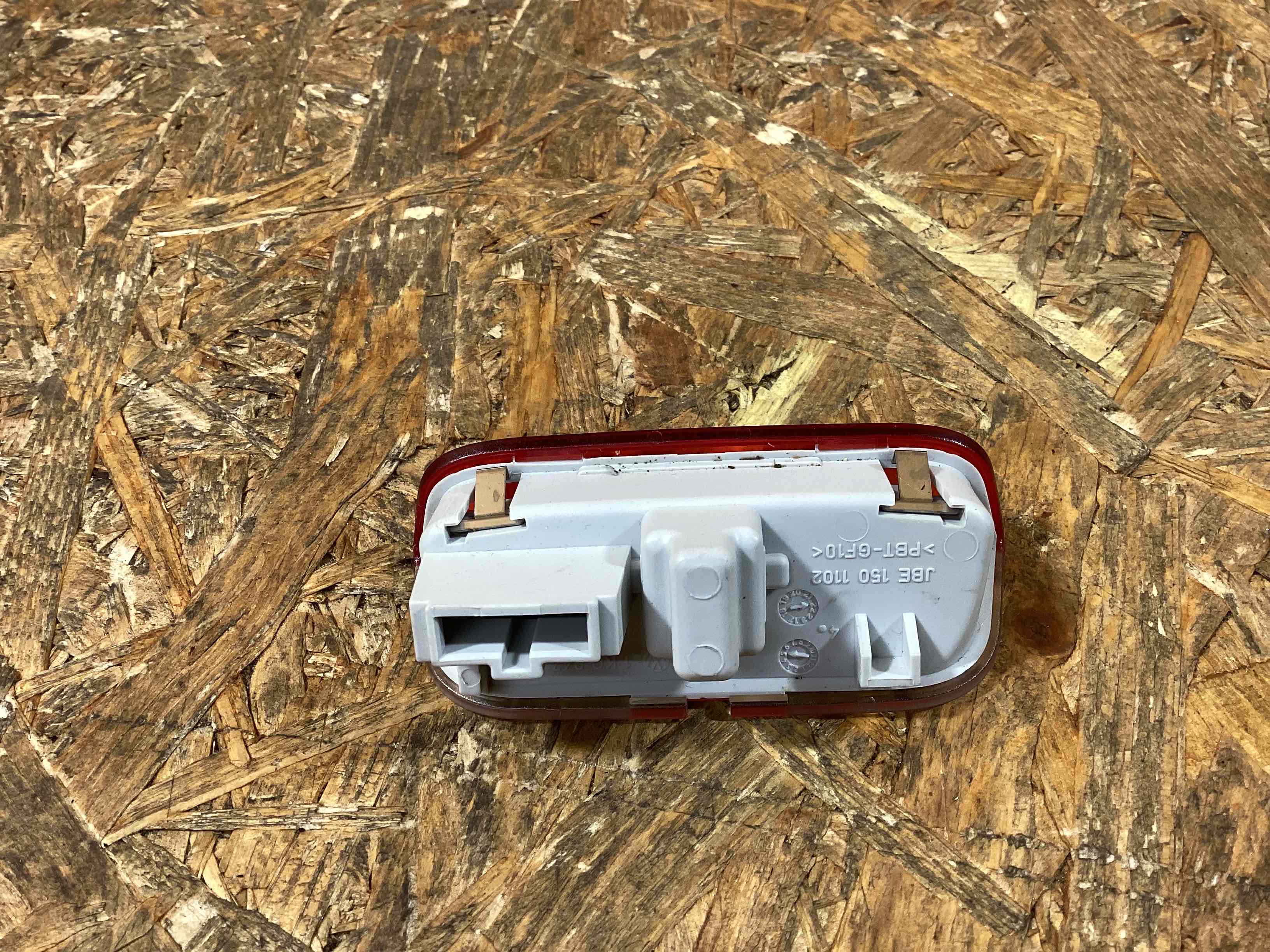 Фонарь салонный (плафон) Porsche Macan 050326-116