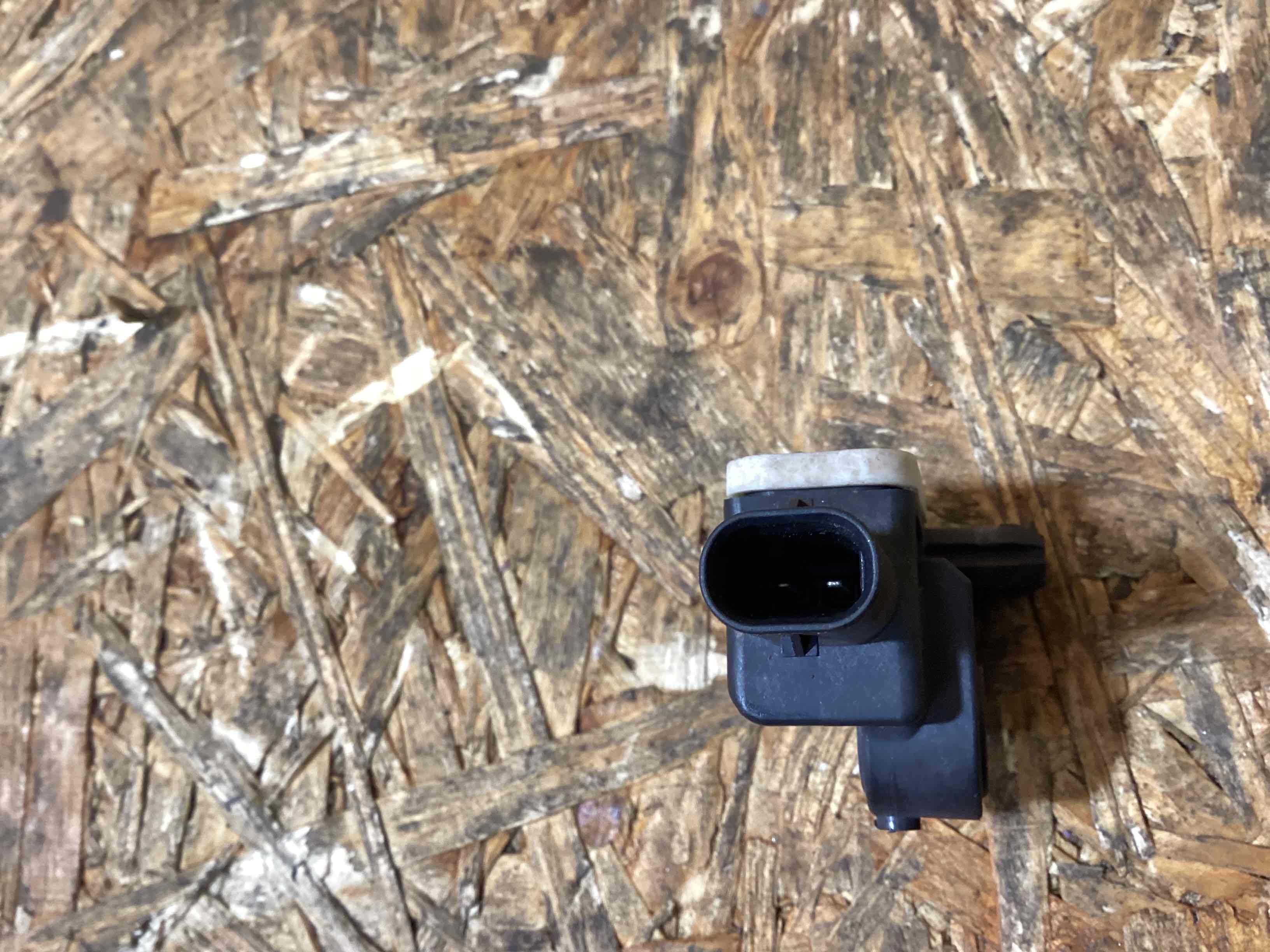 Датчик удара (Airbag), переключатель Porsche Panamera 050326-118