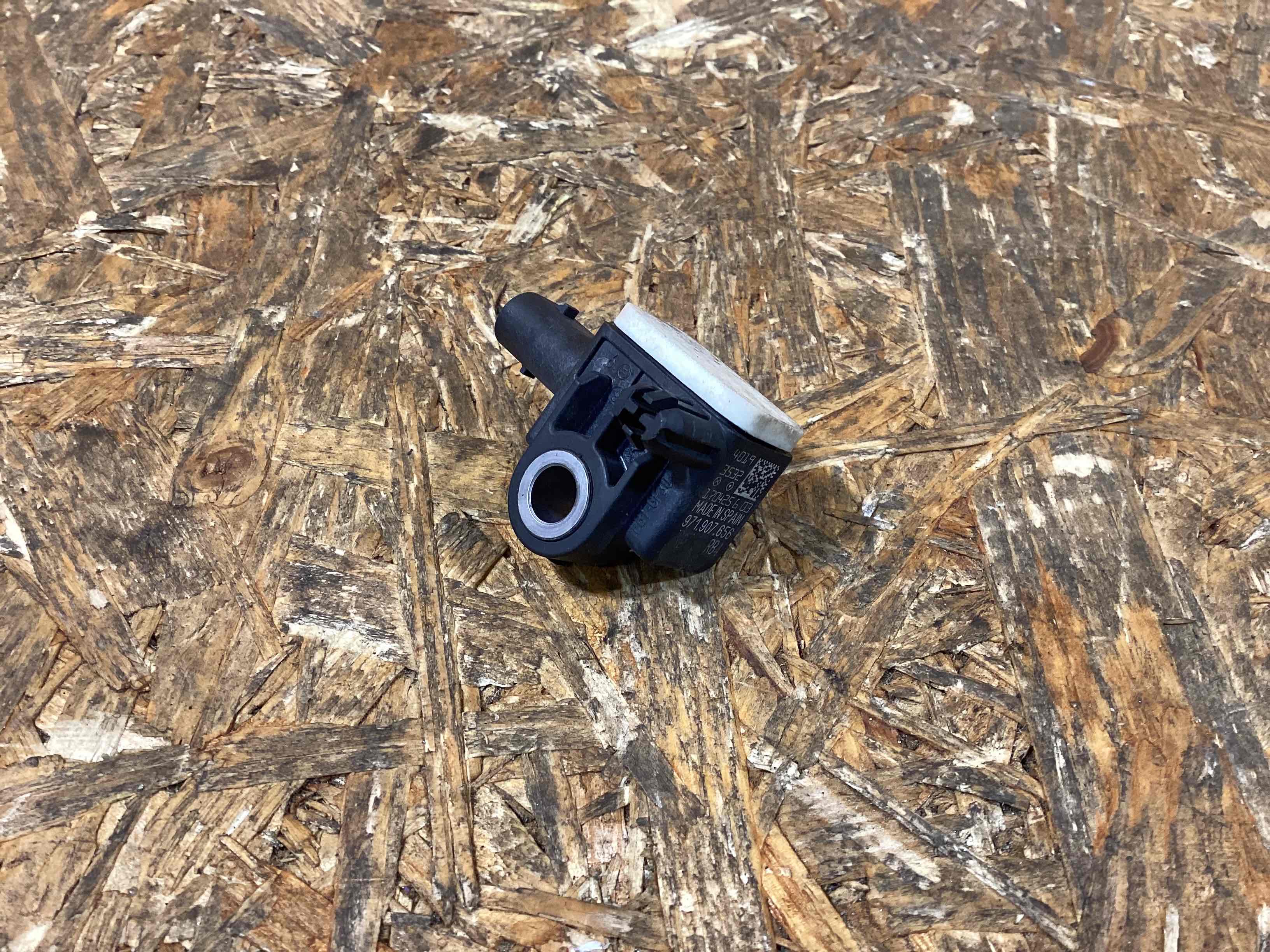 Датчик удара (Airbag), переключатель Porsche Panamera 050326-118