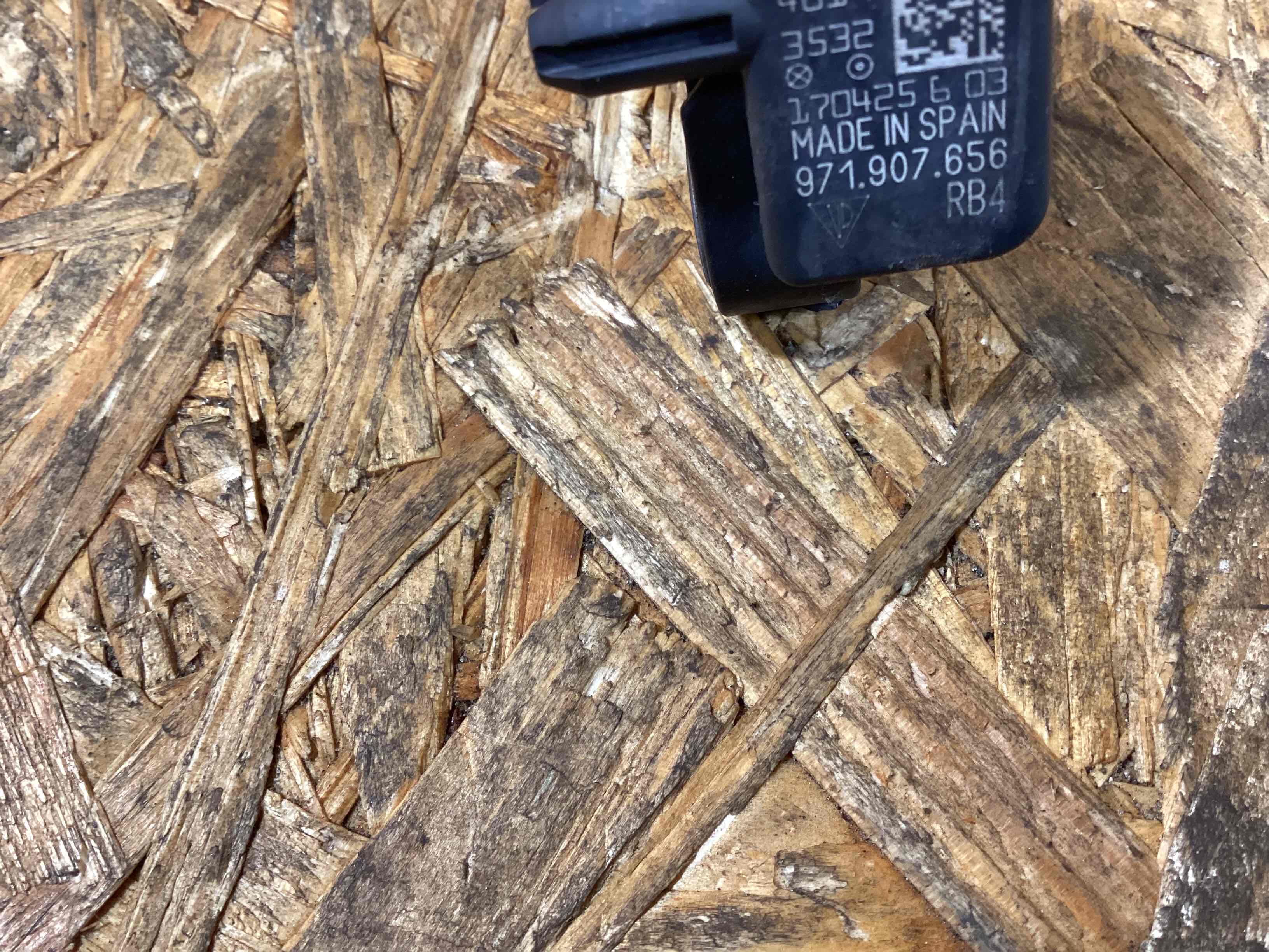 Датчик удара (Airbag), переключатель Porsche Panamera 050326-118