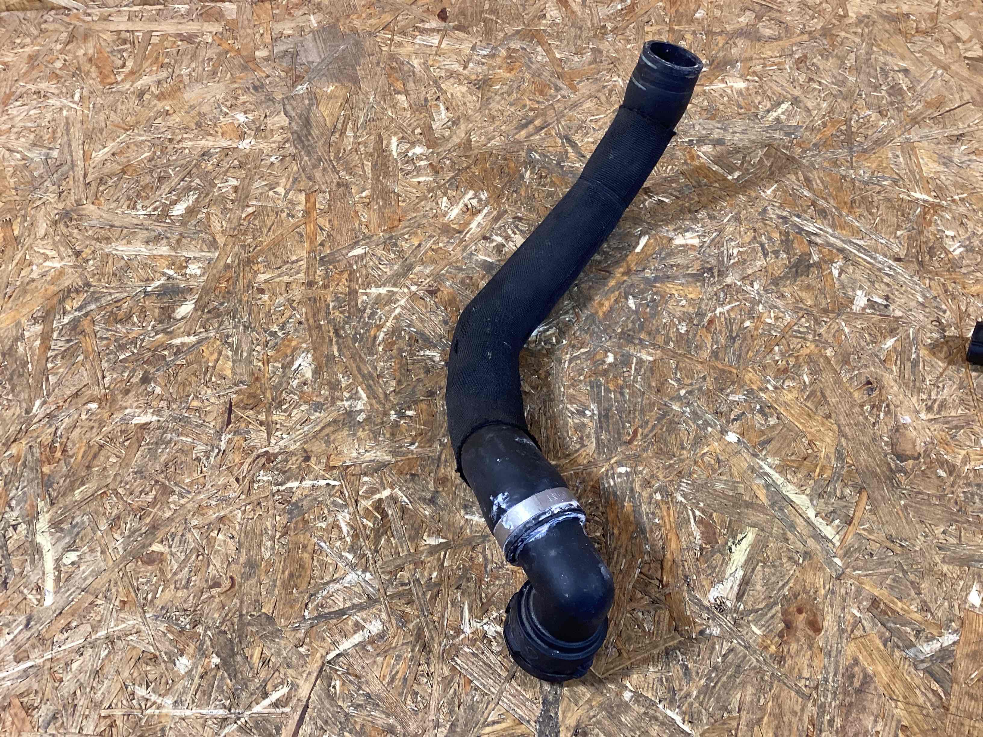 Патрубок Porsche Macan 050326-119