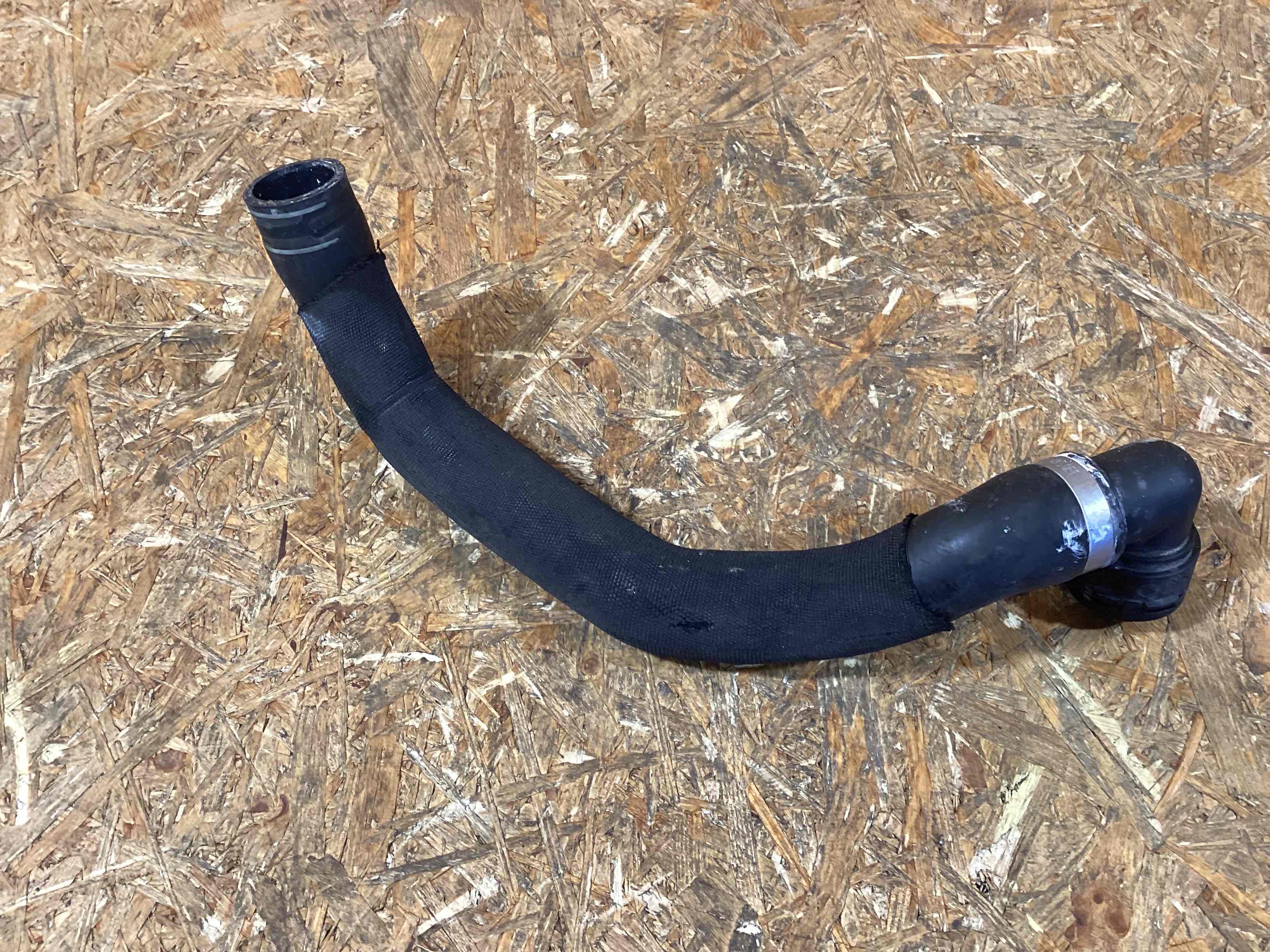 Патрубок Porsche Macan 050326-119