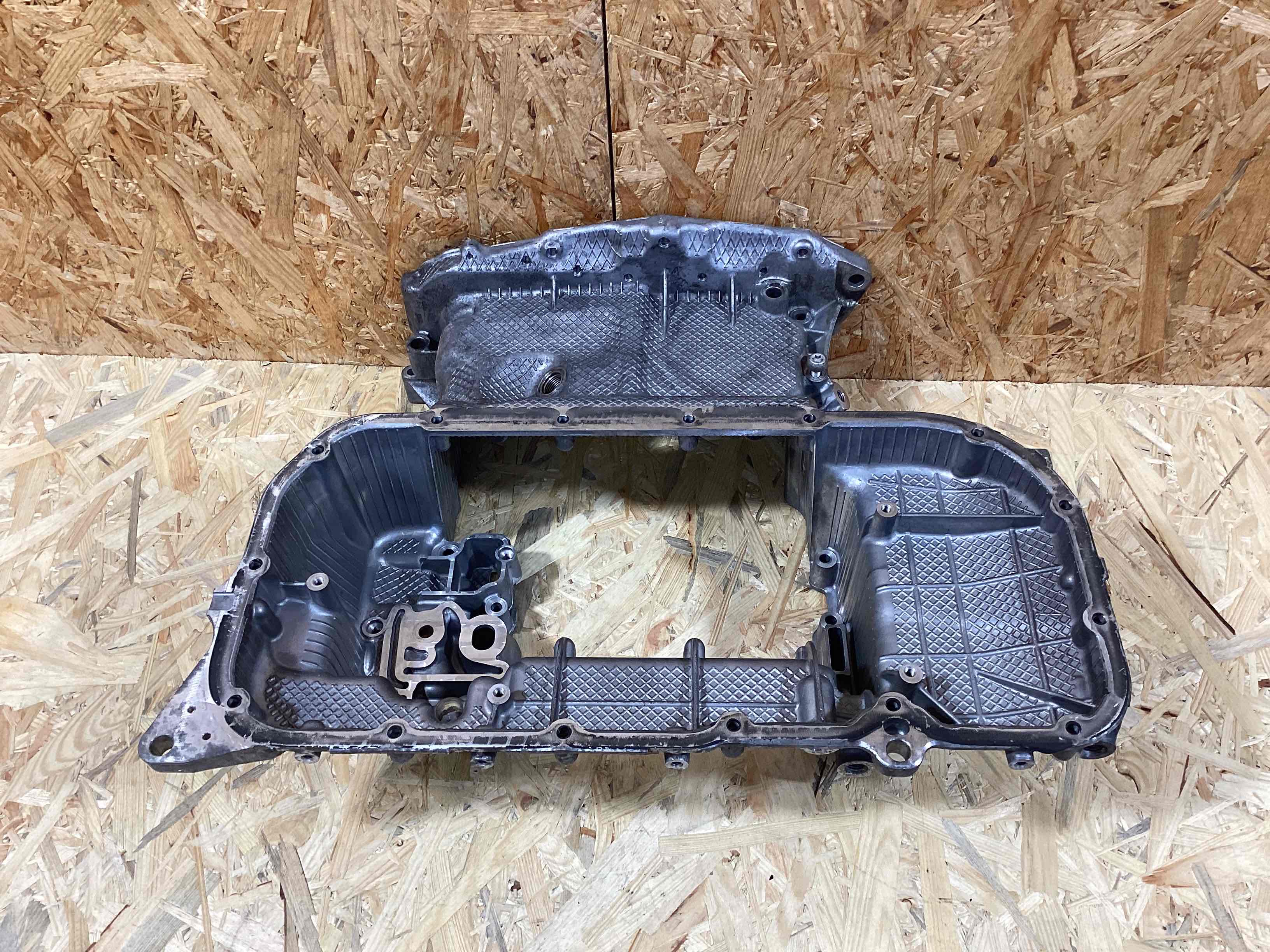 Поддон масляный Porsche Panamera 050526-108