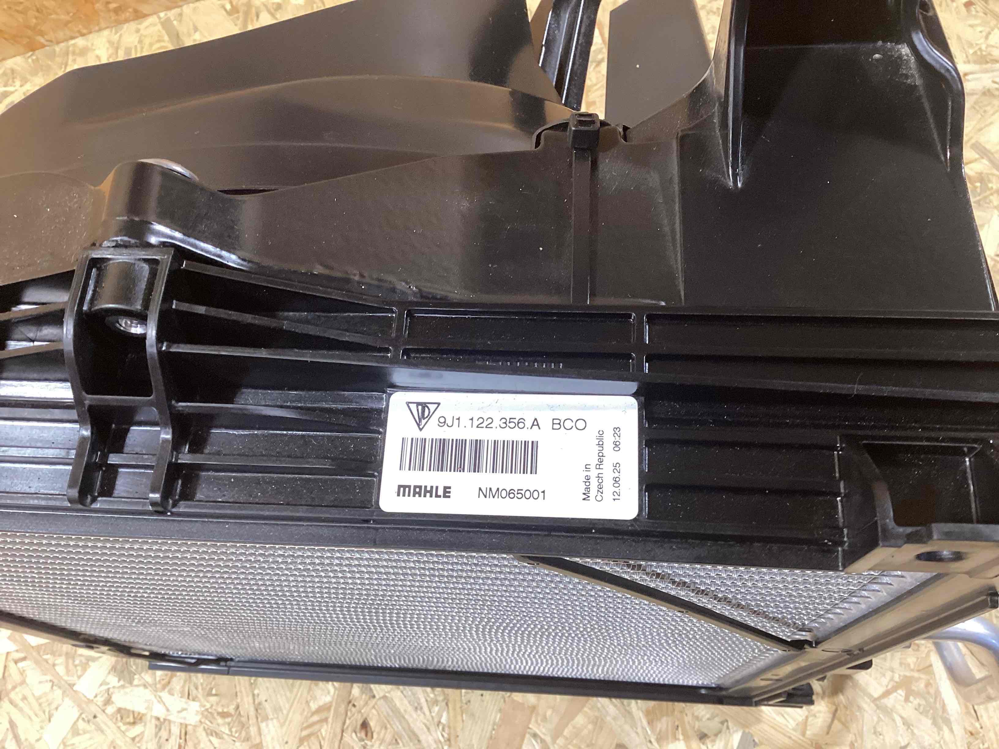 Кассета радиаторов Porsche Taycan 050526-115