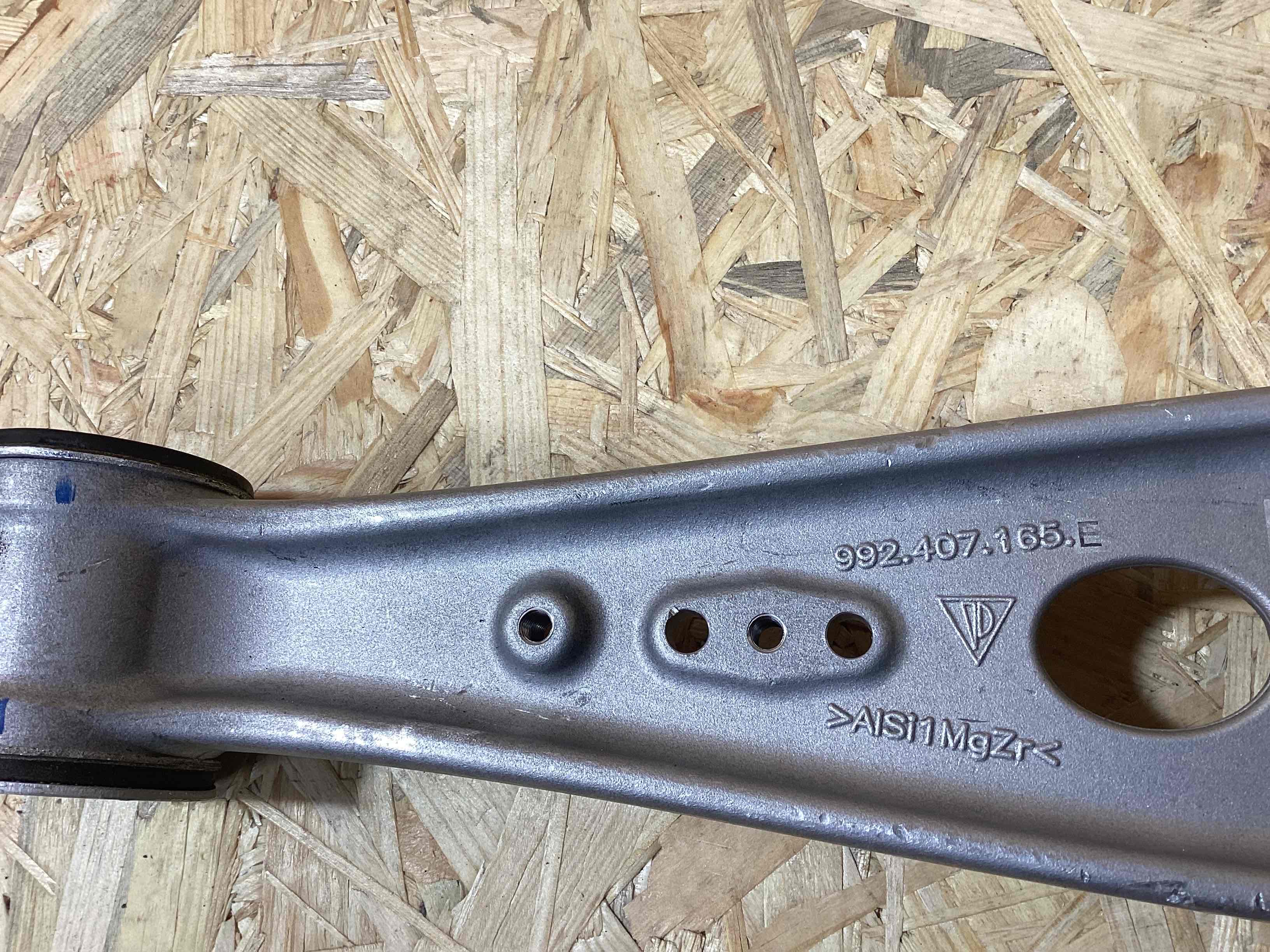 Рычаг подвески Porsche 911 050526-119