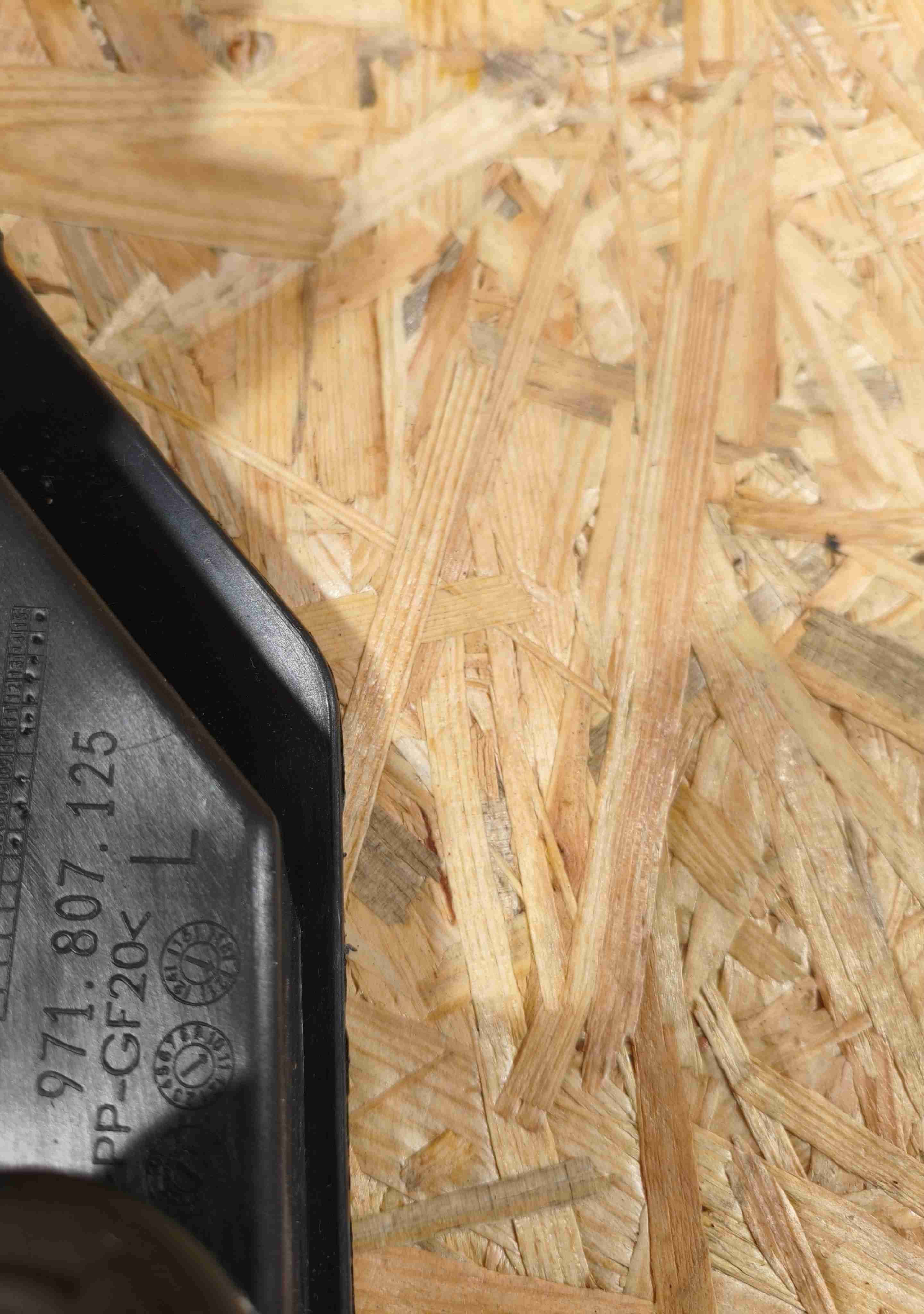 Крепление бампера Porsche Panamera 050723-141