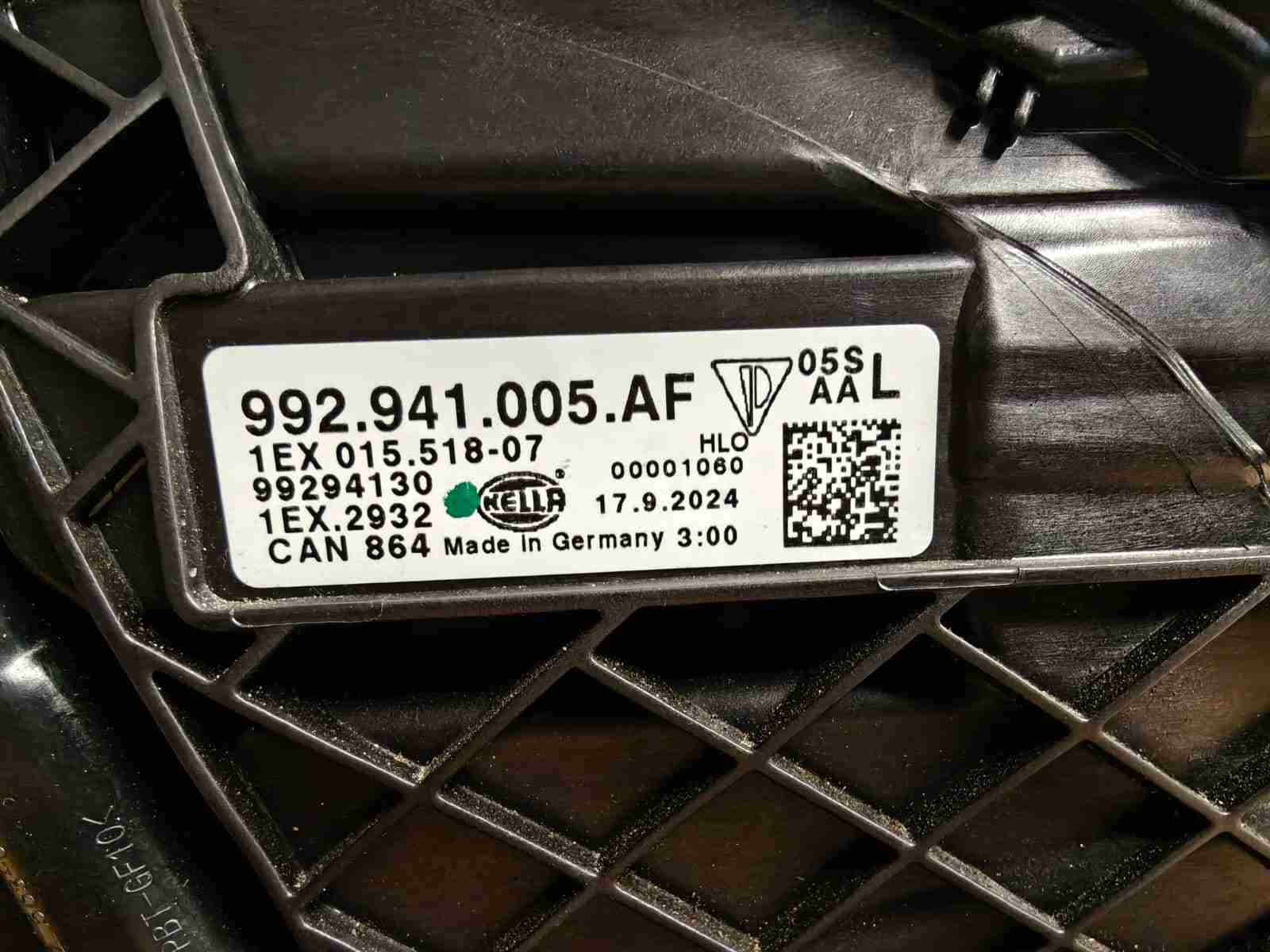 Фара права Porsche 911 051026-202