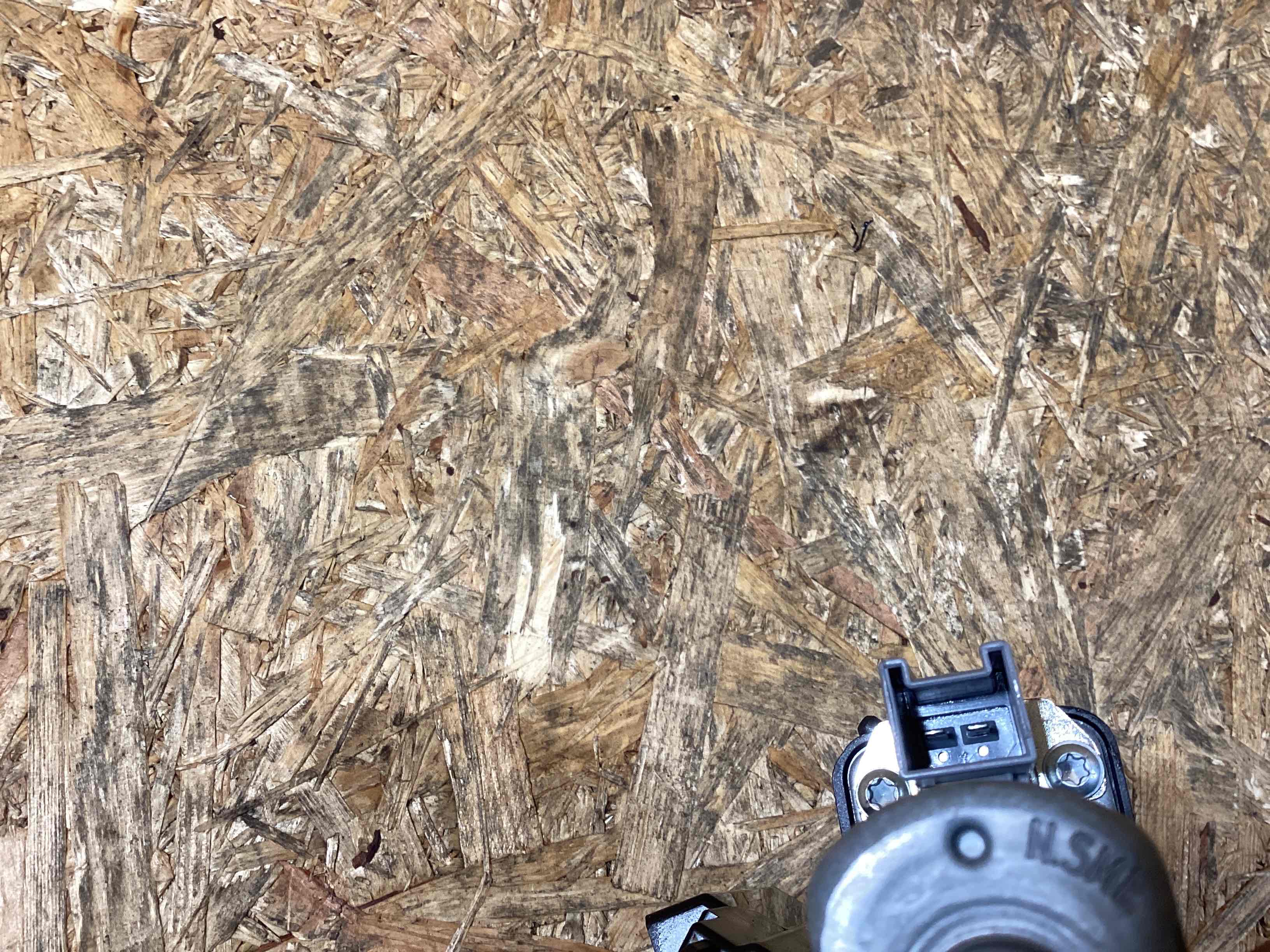 Замок багажника Porsche Macan 051125-107