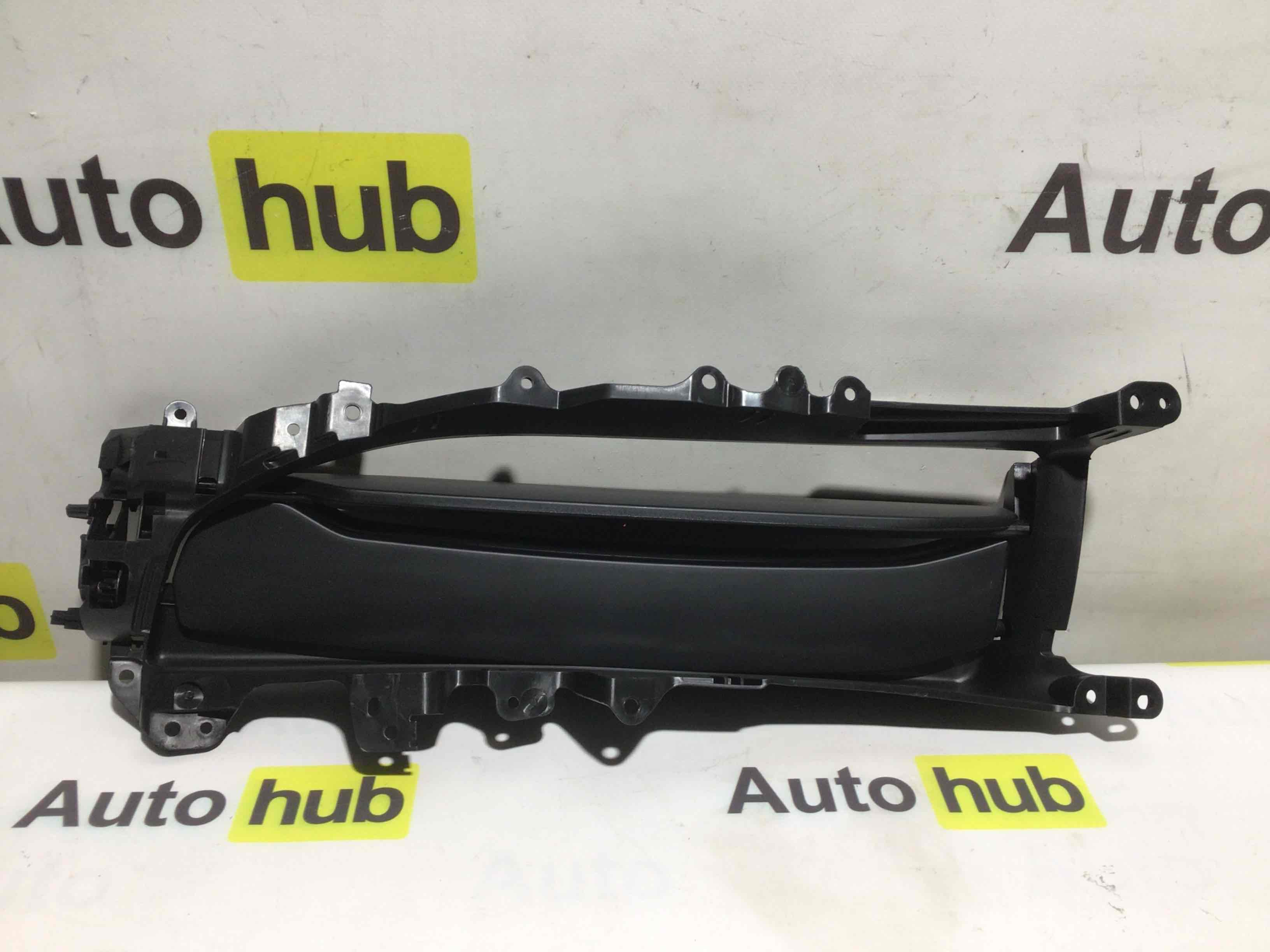 Жалюзи радиатора Porsche Taycan 060126-001