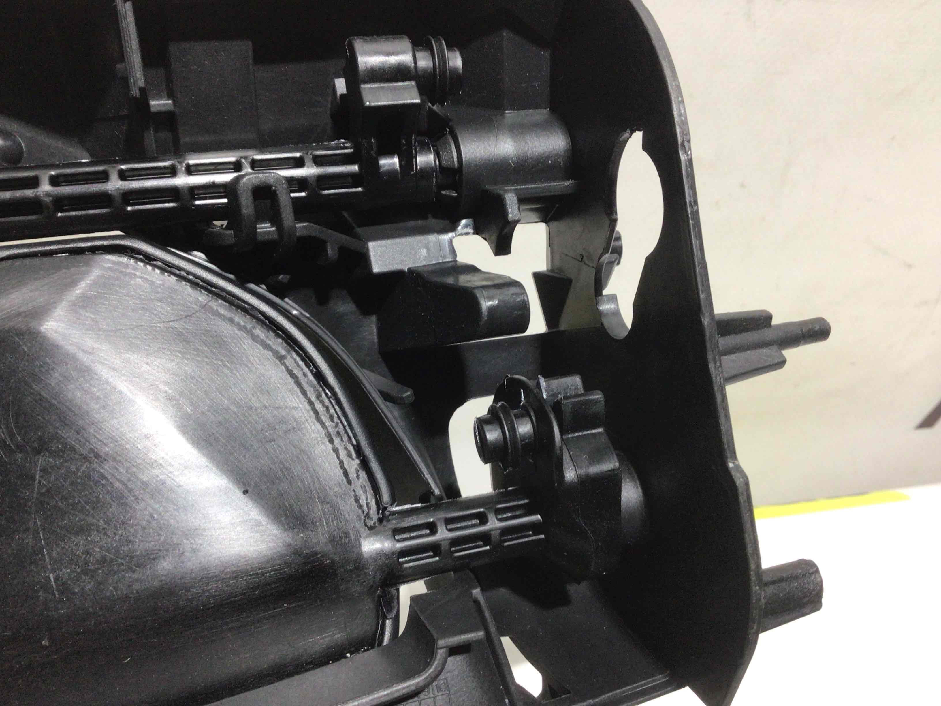 Жалюзи радиатора Porsche Taycan 060126-001