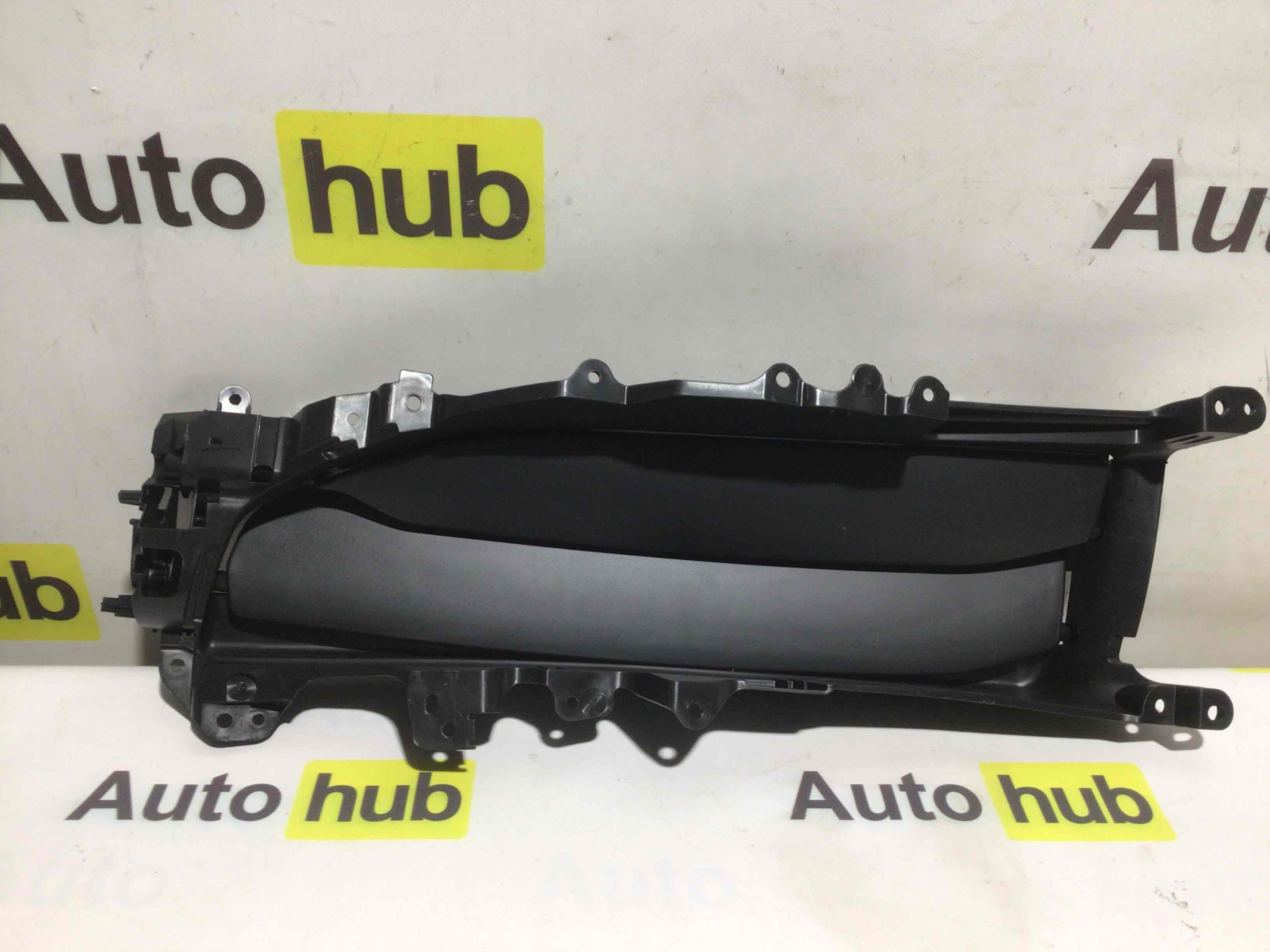 Жалюзи радиатора Porsche Taycan 060126-001