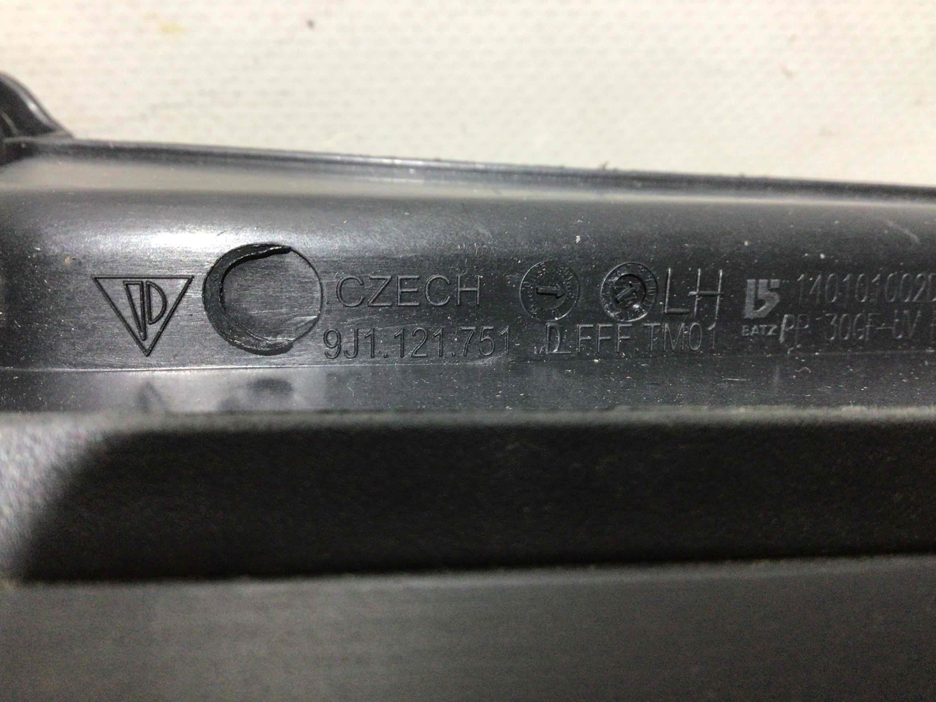 Жалюзи радиатора Porsche Taycan 060126-002