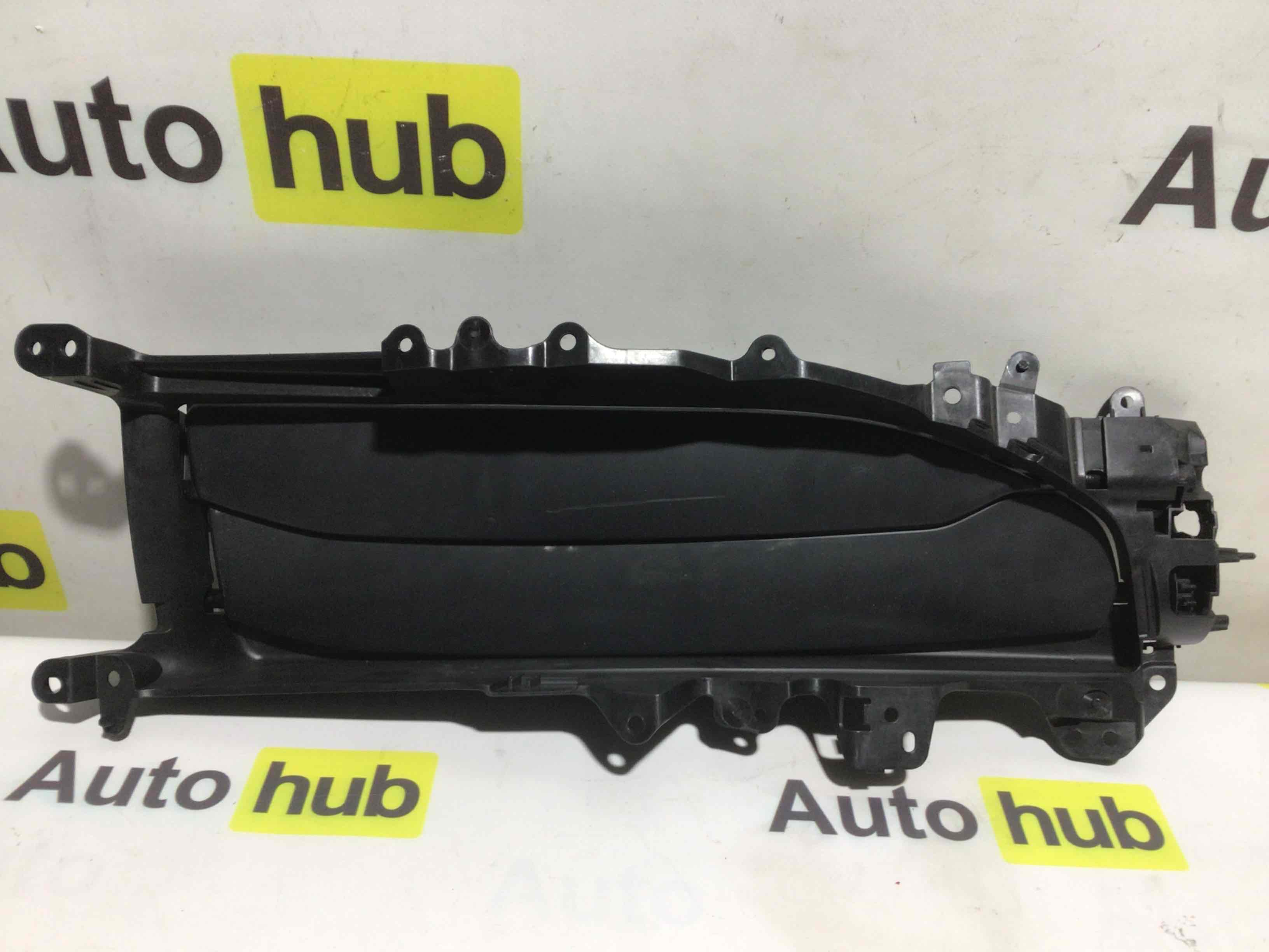 Жалюзи радиатора Porsche Taycan 060126-002