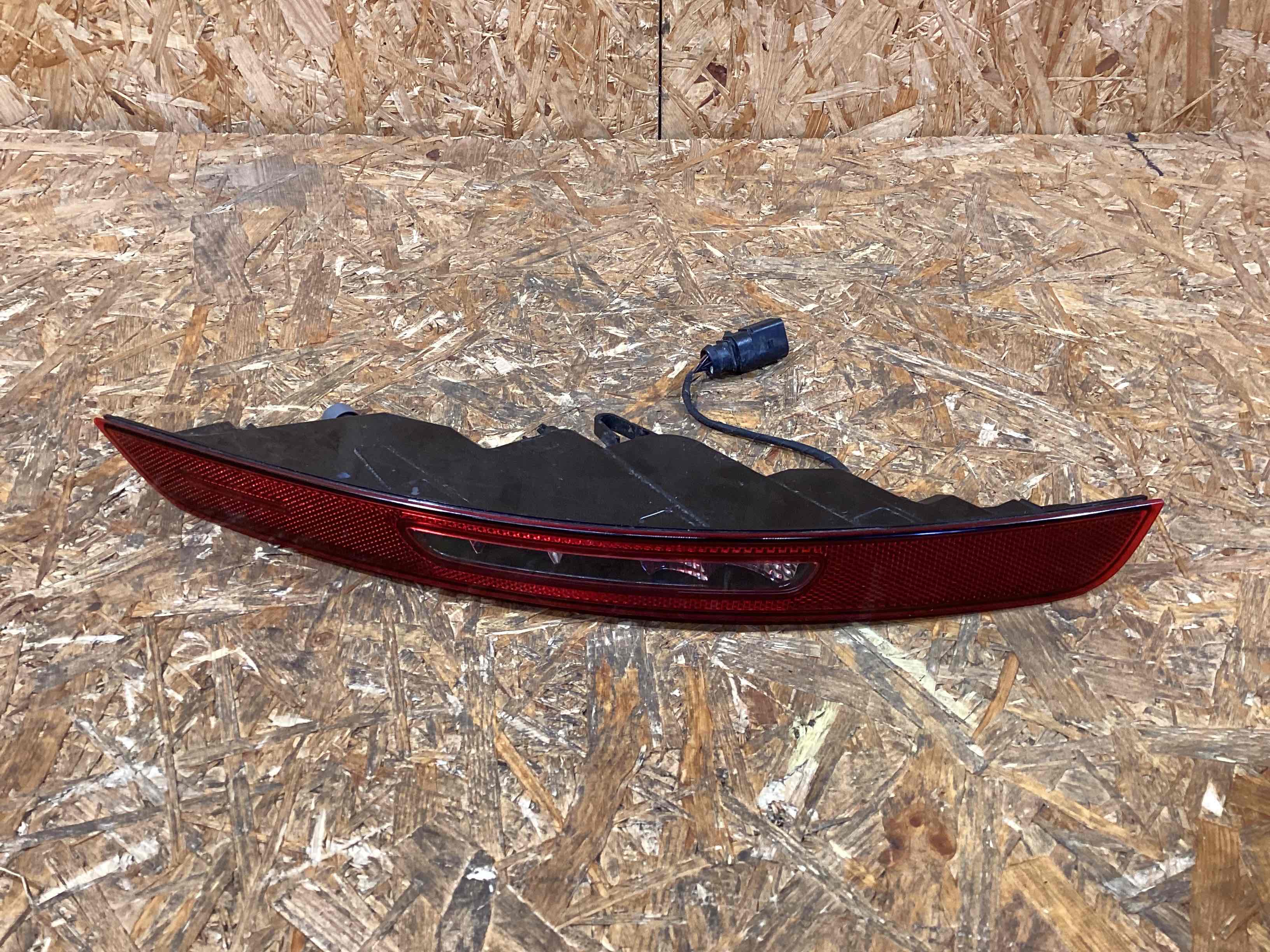 Фара противотуманная Porsche Macan 060326-104