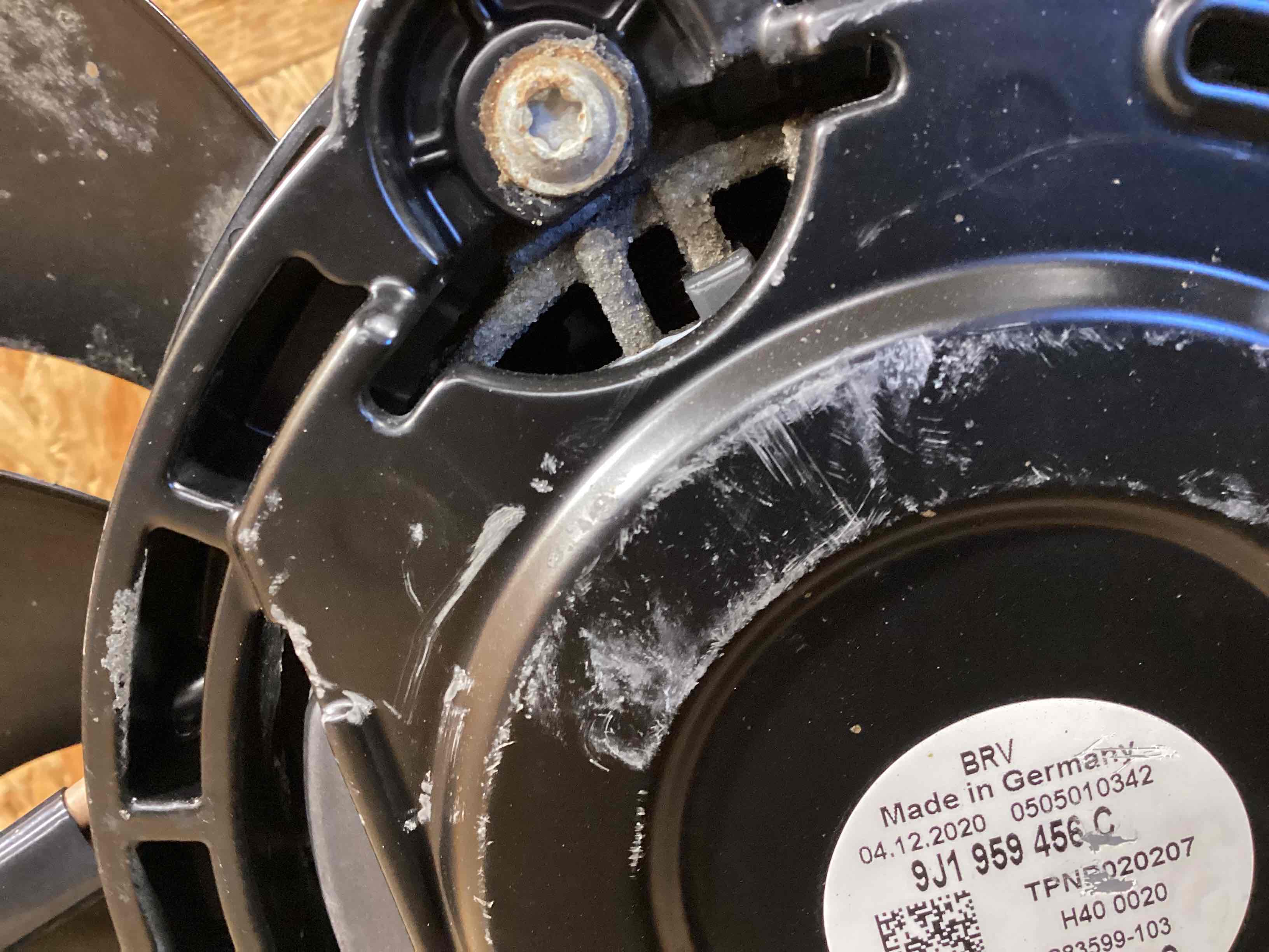 Вентилятор радиатора, вентиляторы Porsche Taycan 060326-109