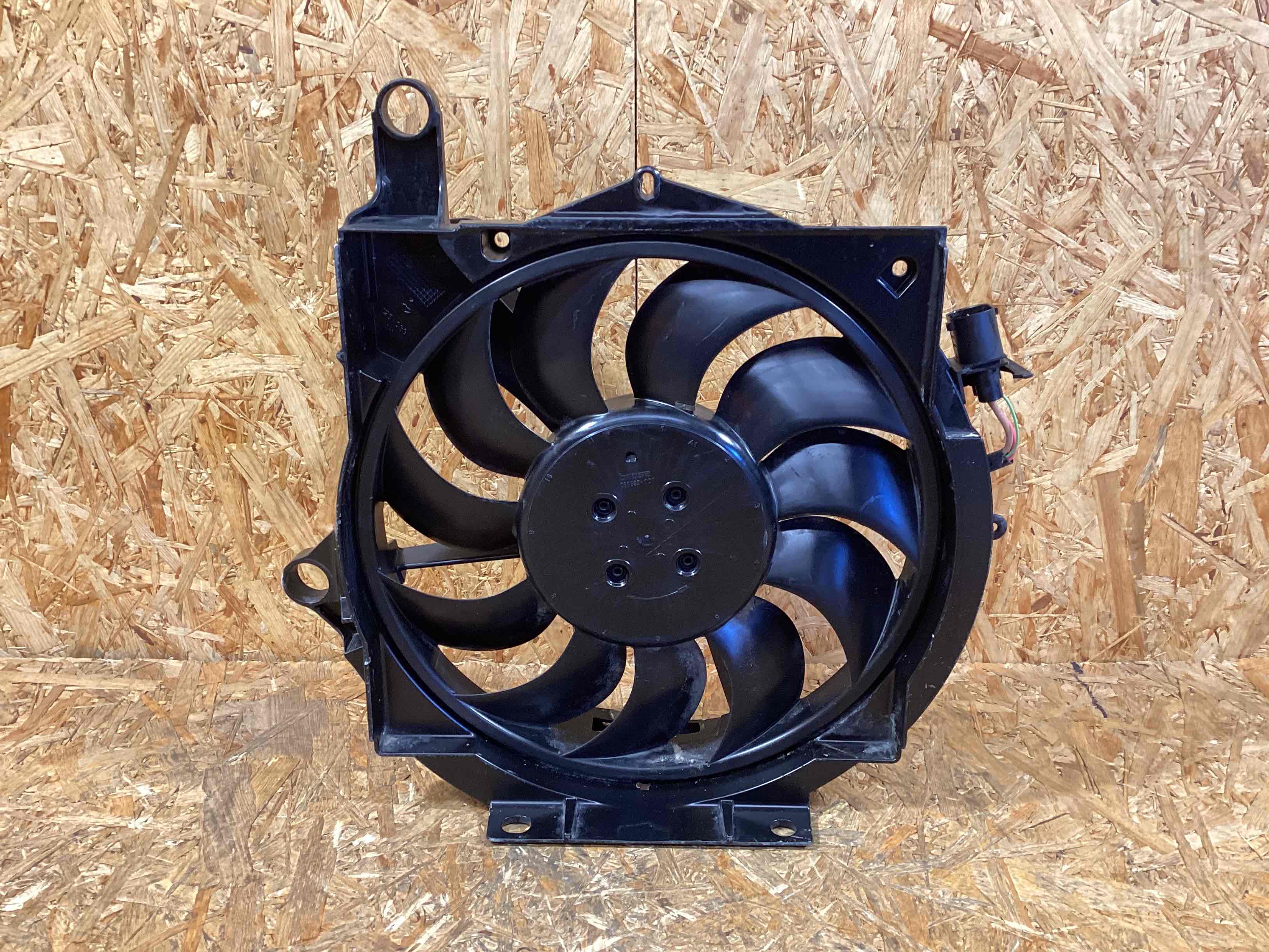 Вентилятор радиатора, вентиляторы Porsche Taycan 060326-109