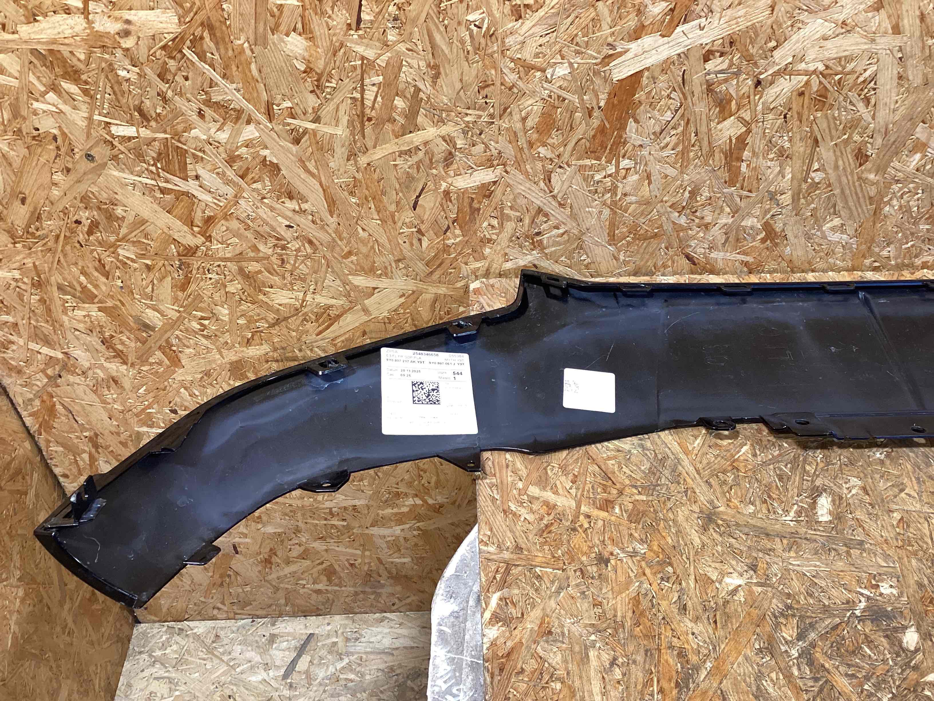 Юбка бампера нижняя Porsche Cayenne 060326-111