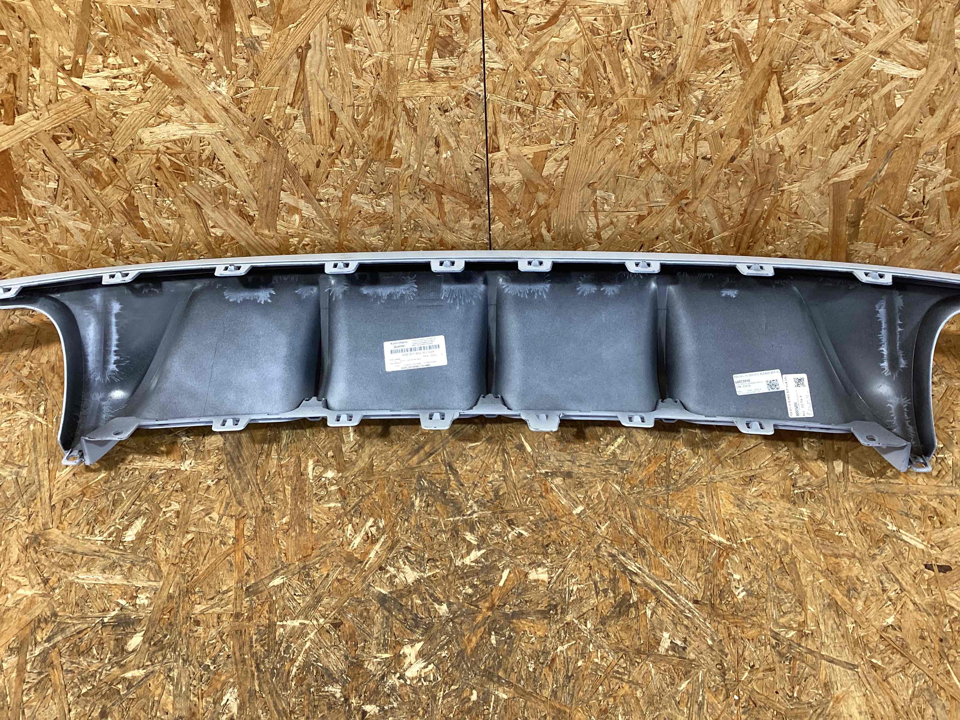 Накладка на бампер Porsche Macan 060326-115