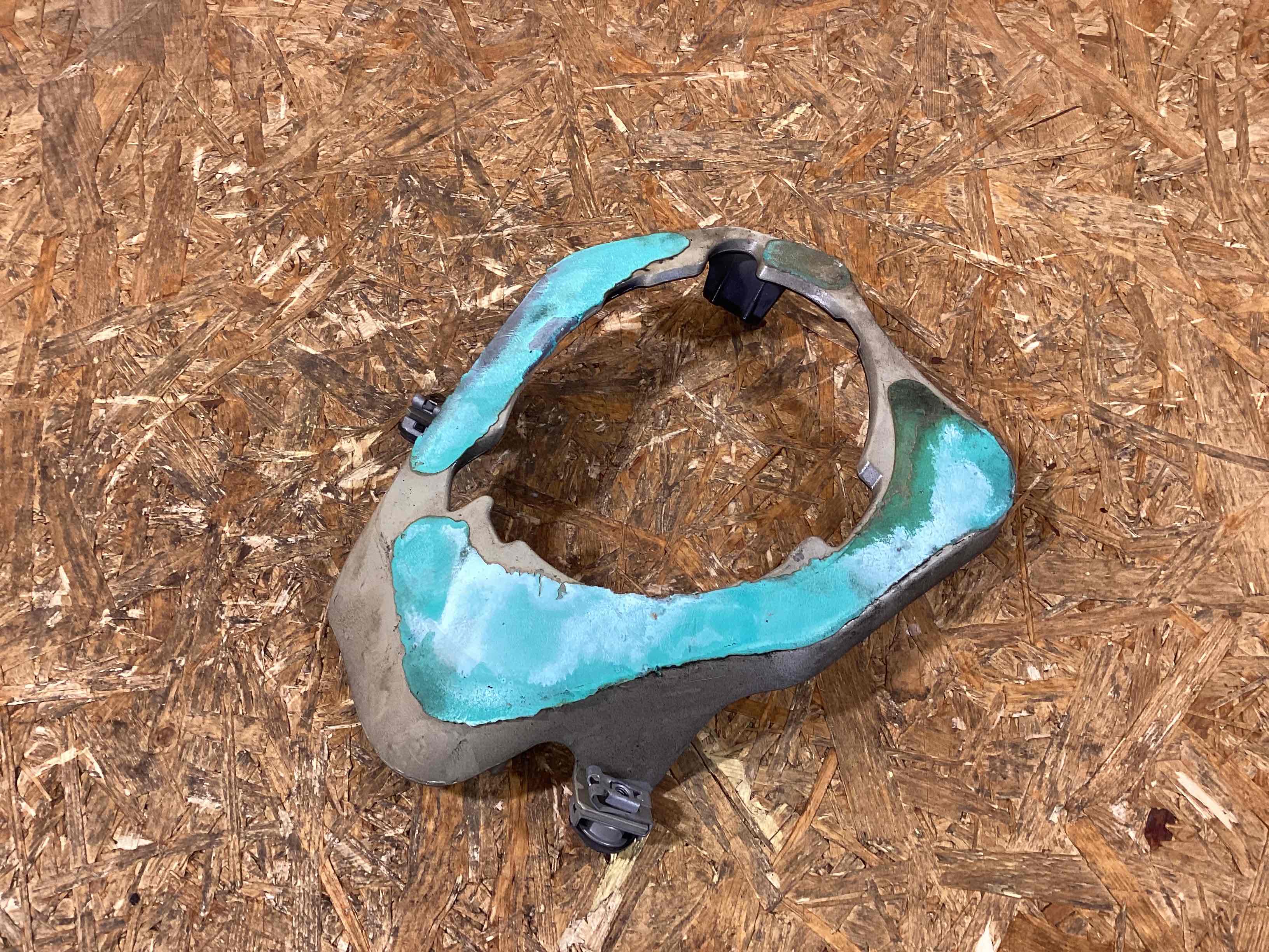 Крепление крыла Bentley Bentayga 060326-117