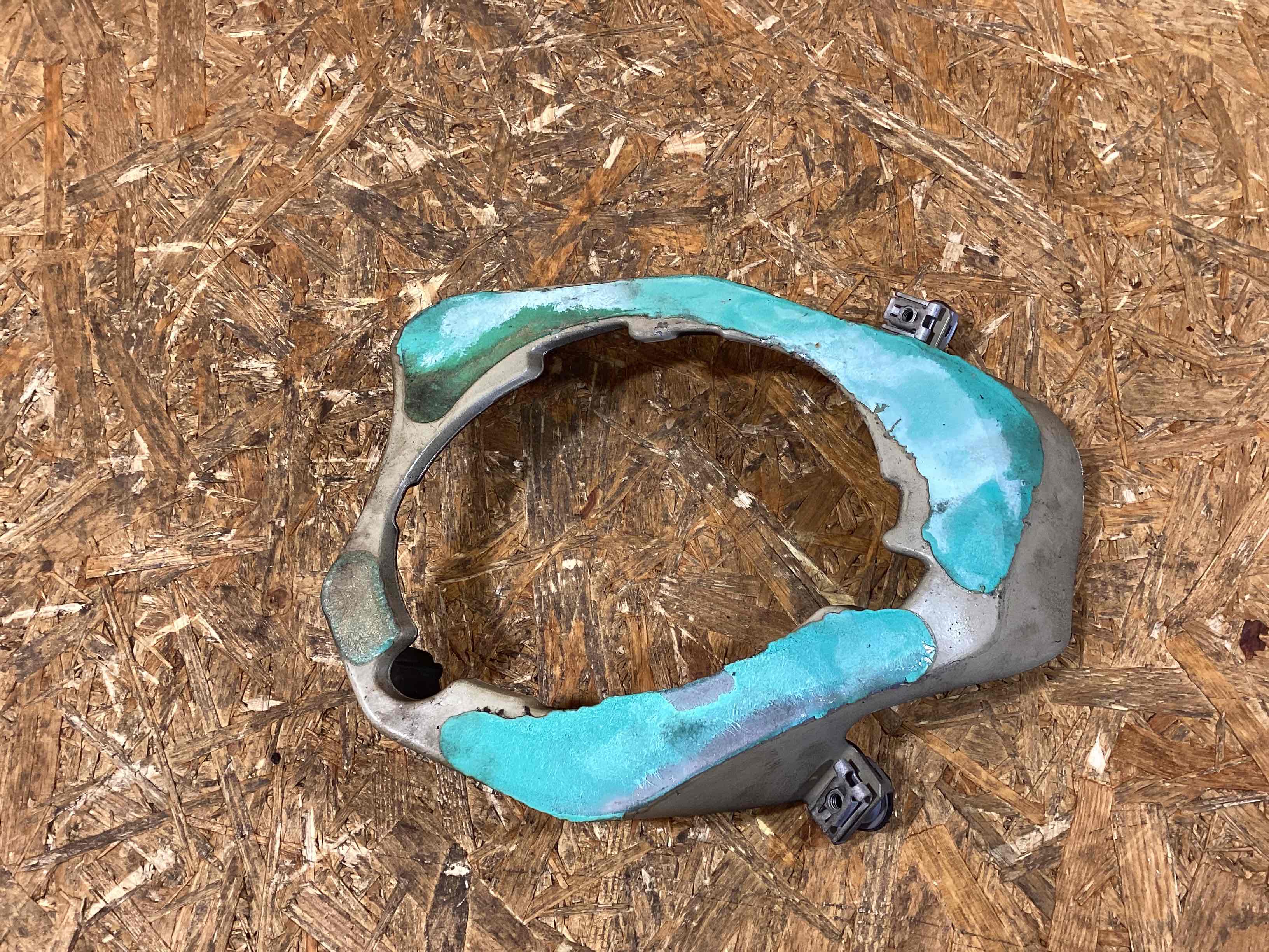 Крепление крыла Bentley Bentayga 060326-117