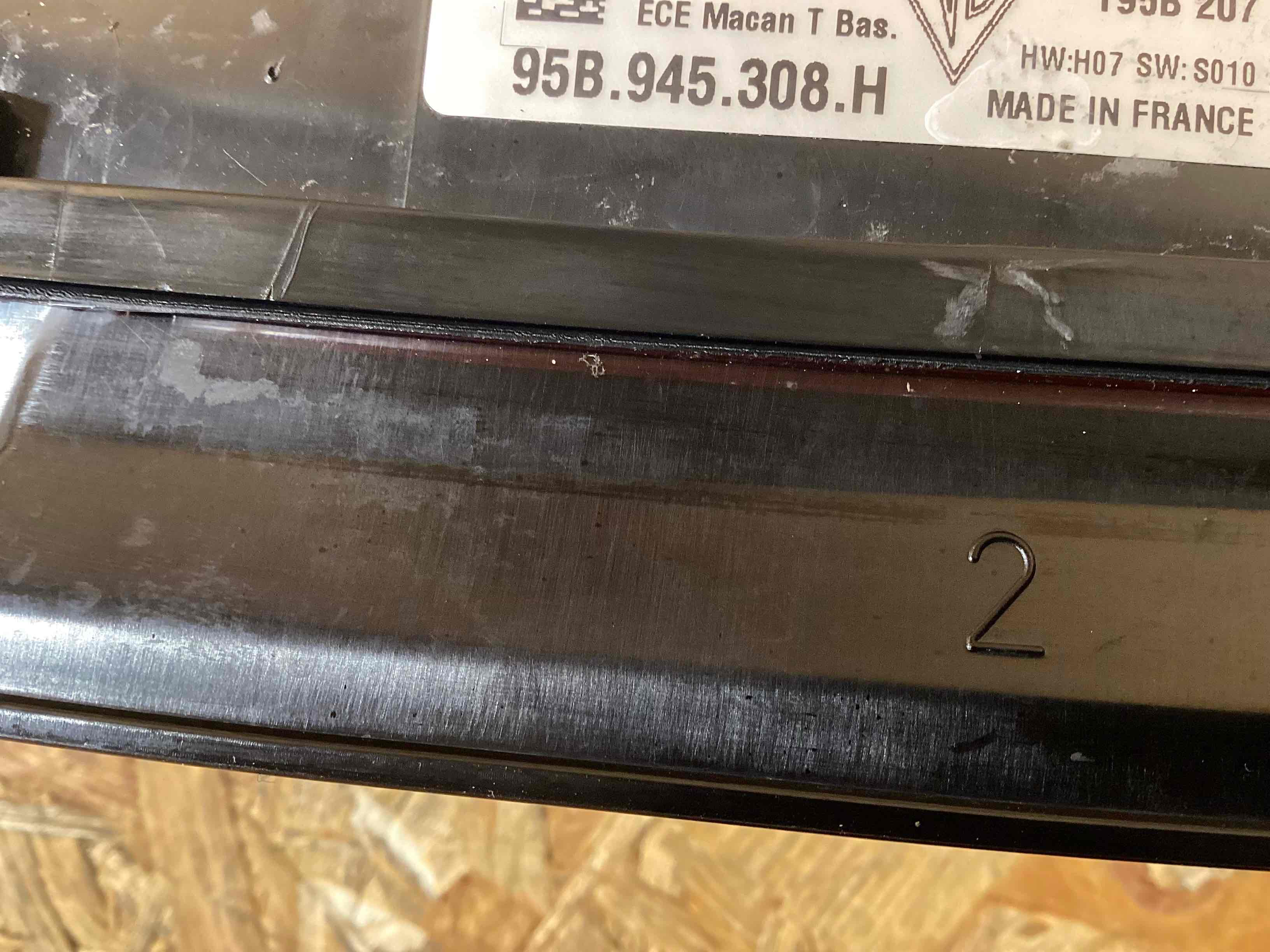 Фонарь стоп-сигнал Porsche Macan 060326-121