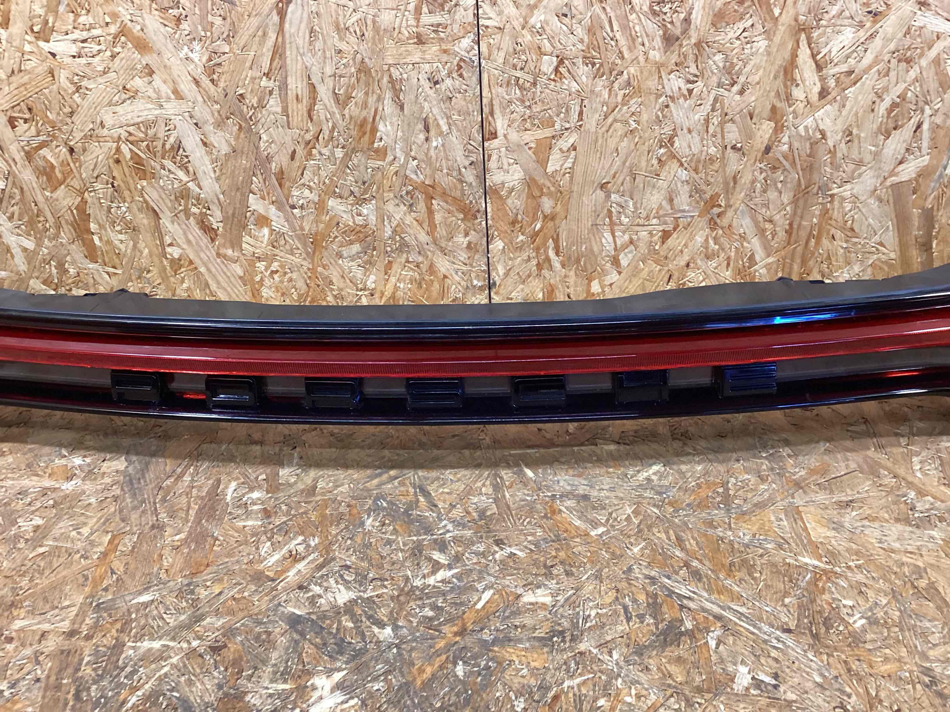 Фонарь стоп-сигнал Porsche Macan 060326-122