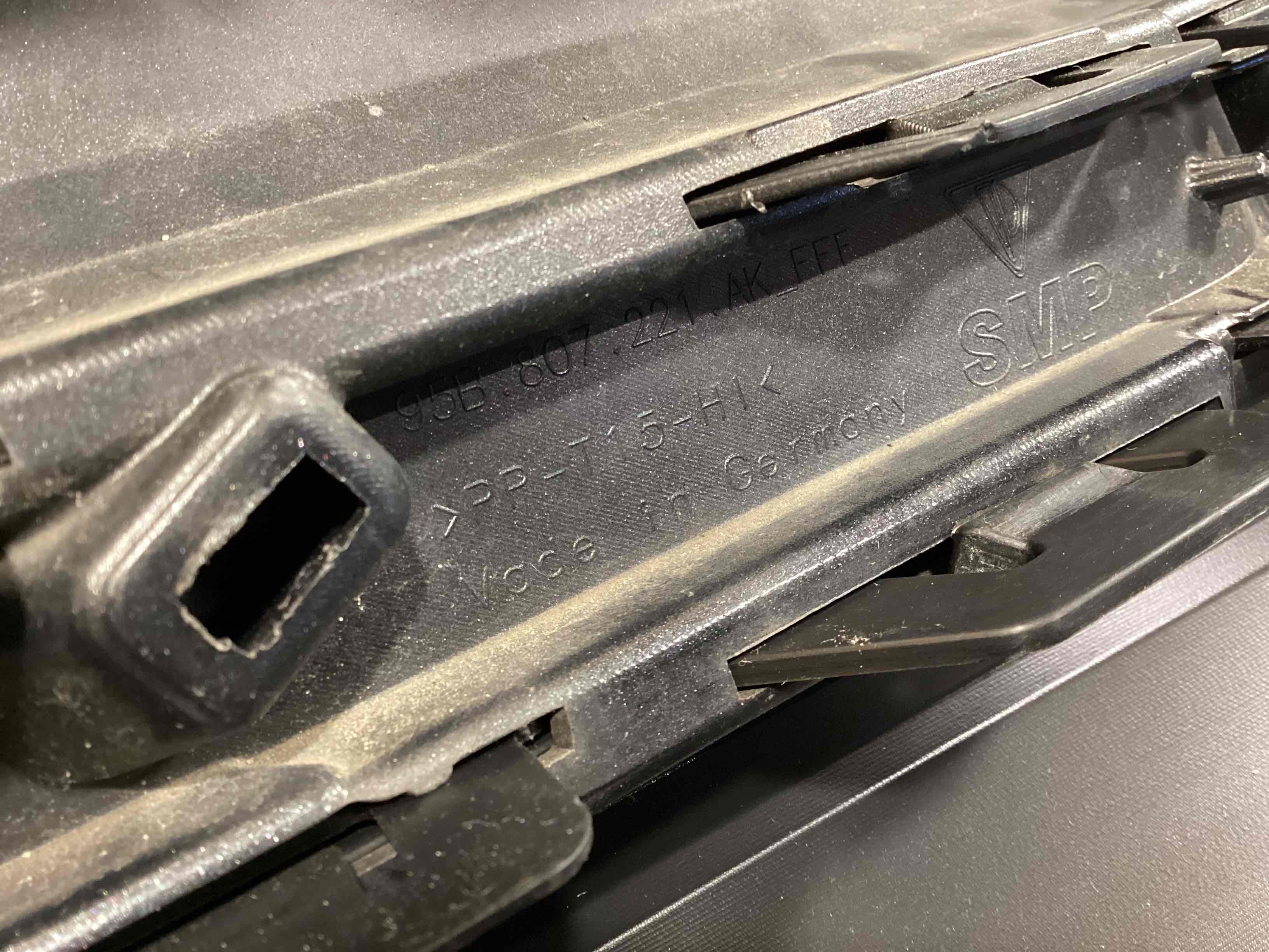 Бампер передний Porsche Macan 060326-123