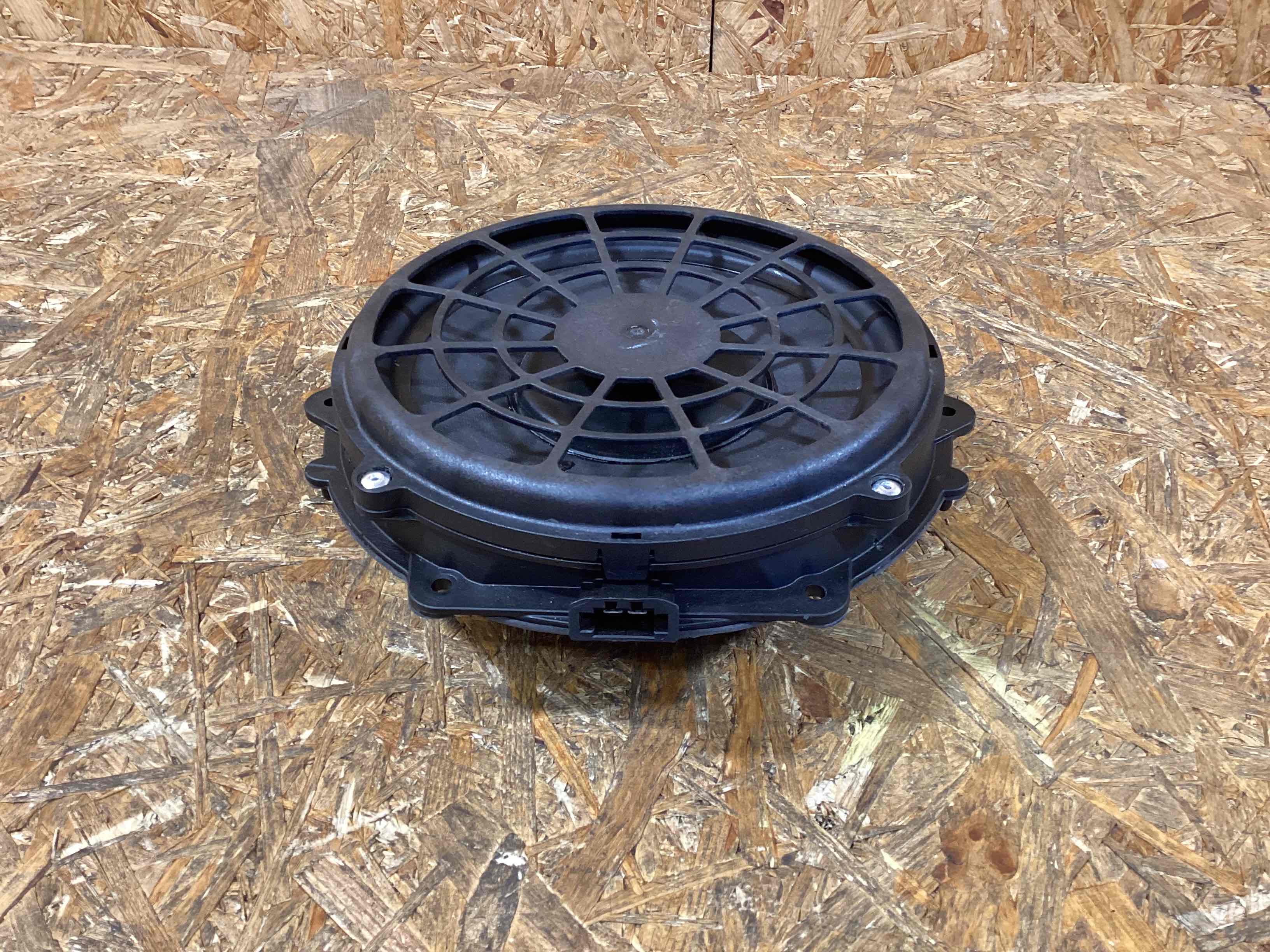 Динамик Porsche 911 060326-125