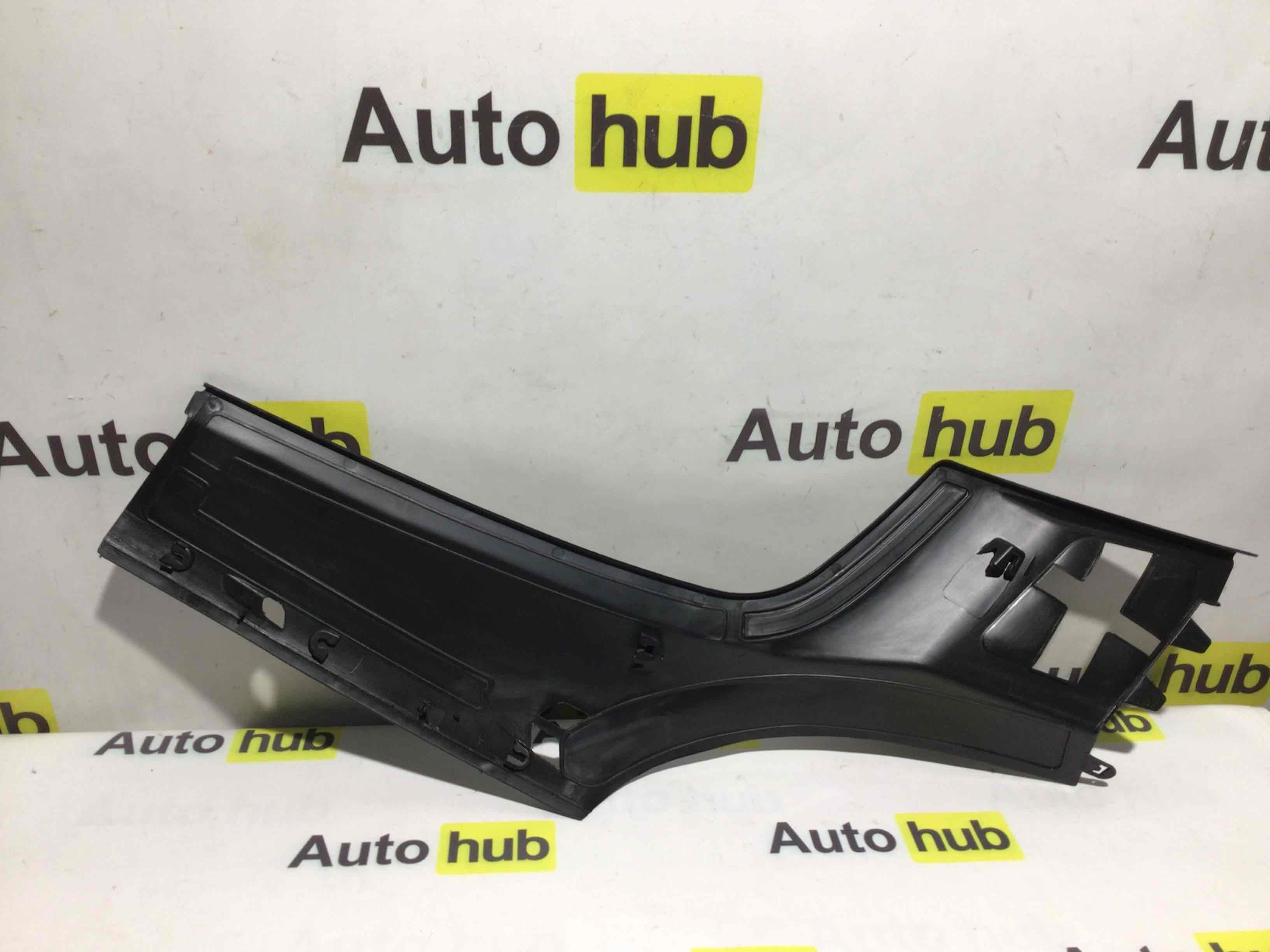 Пластик моторного отсека Porsche Cayenne 060426-001