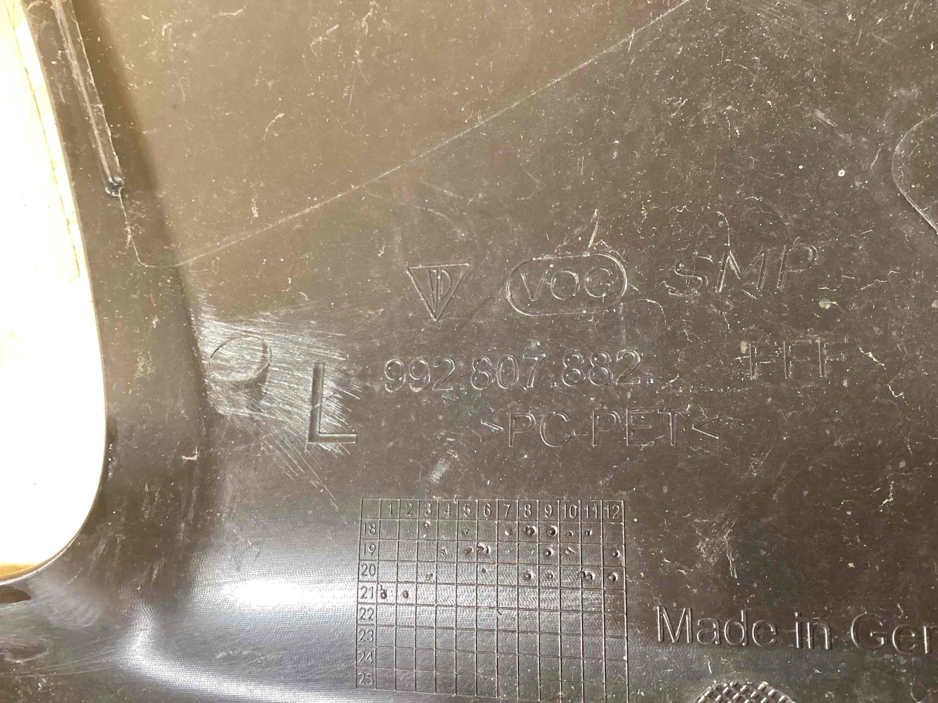 Заглушка, вставка (решетка) в бампер Porsche 911 060526-117