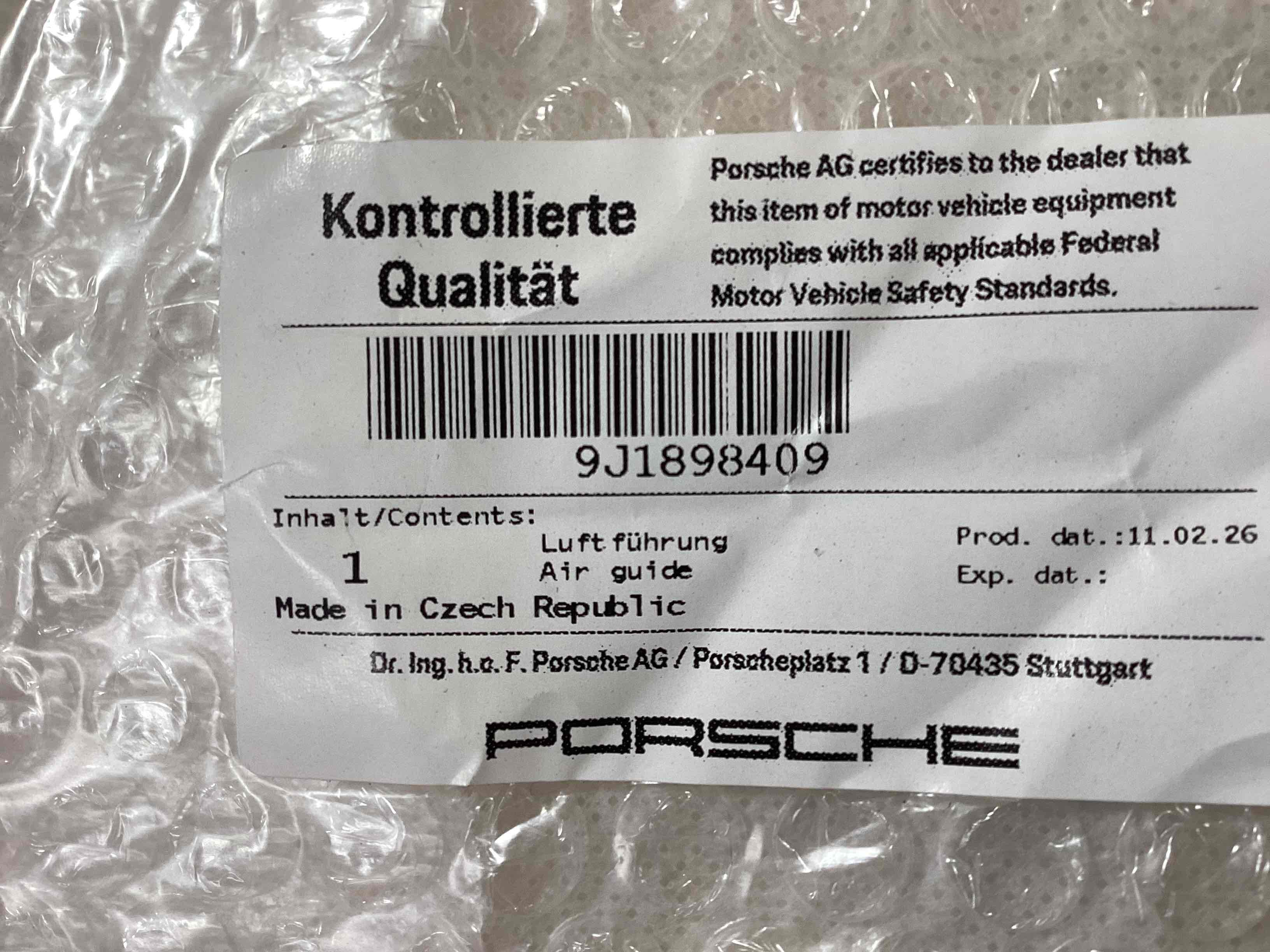 Заглушка, вставка (решетка) в бампер Porsche Taycan 060526-121