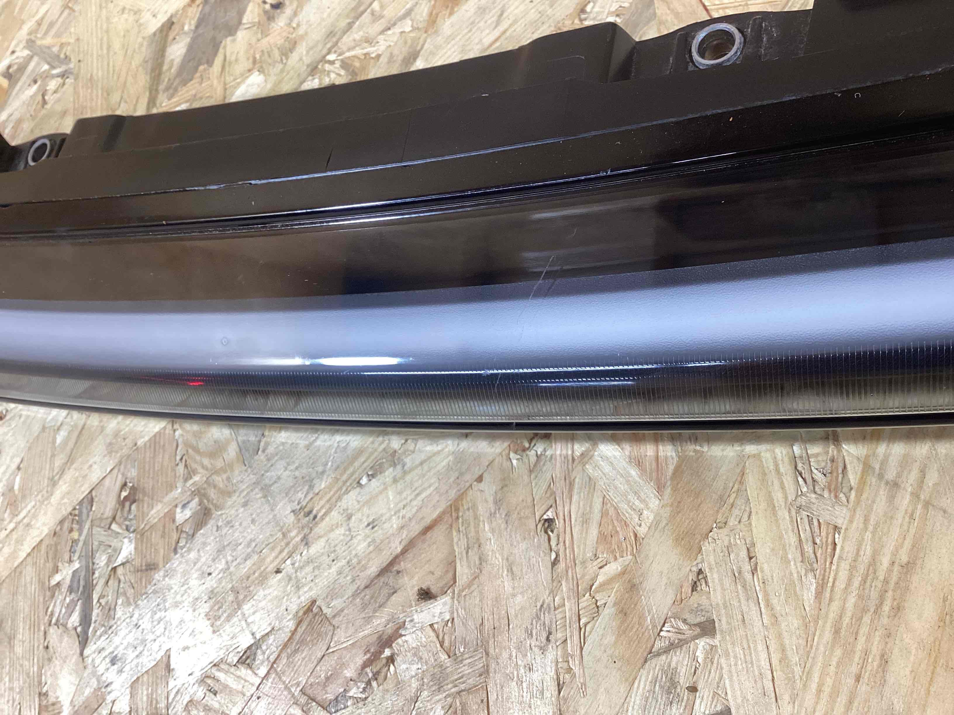 Фонарь стоп-сигнал Porsche 911 060526-130