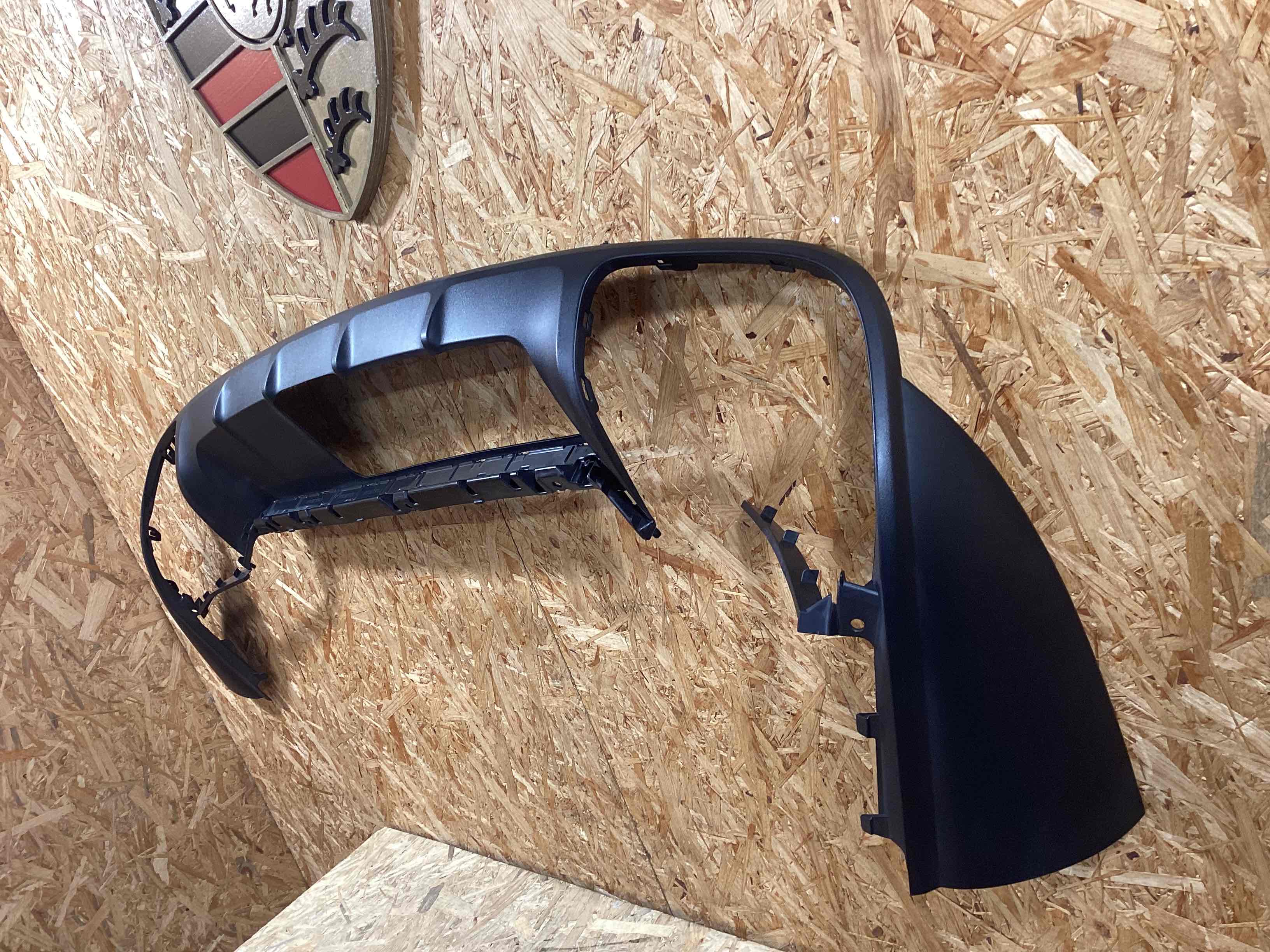 Накладка на бампер Porsche Cayenne 060726-101