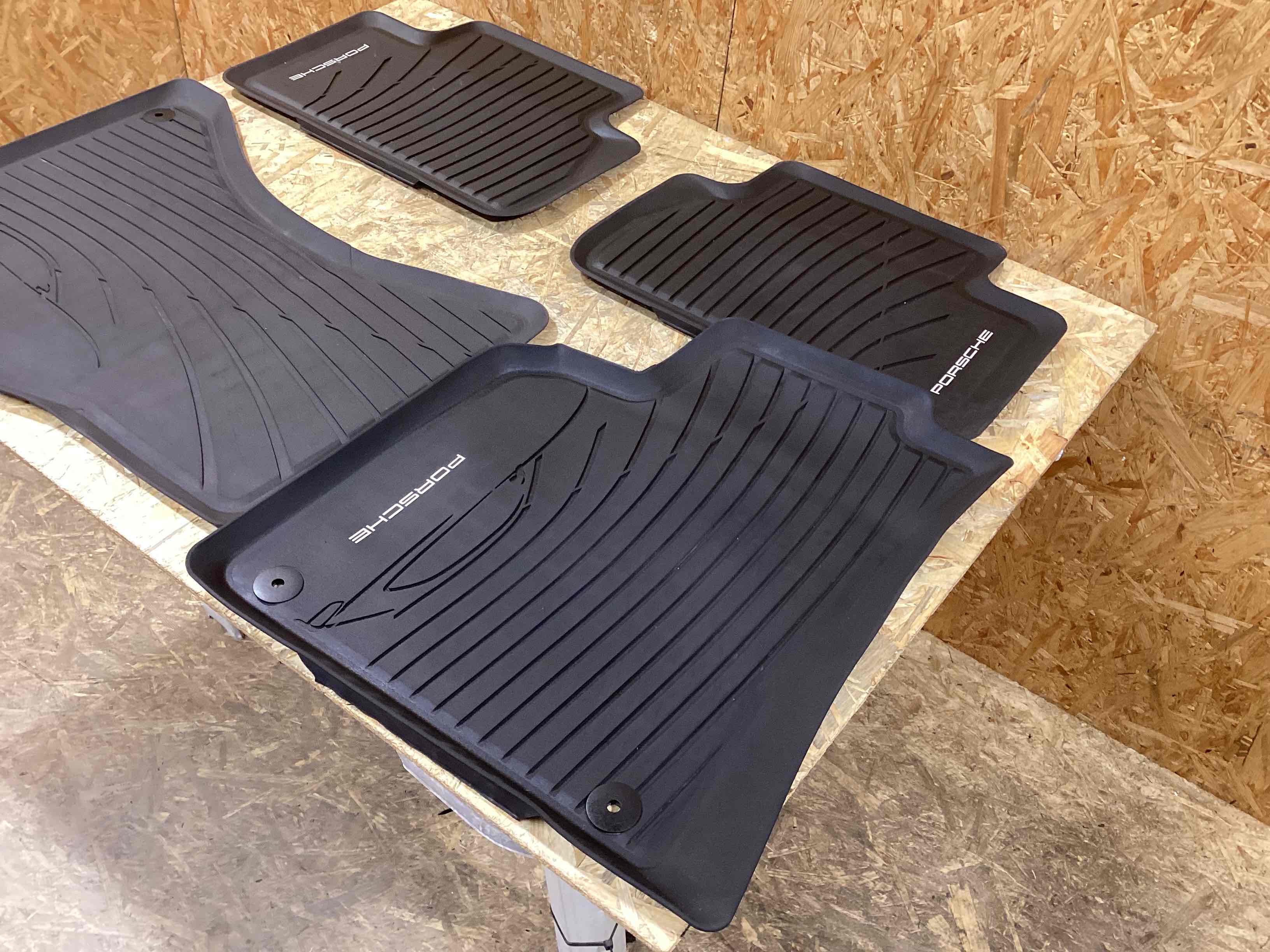 Коврики и пол салона, комплекты Porsche Macan 060726-108