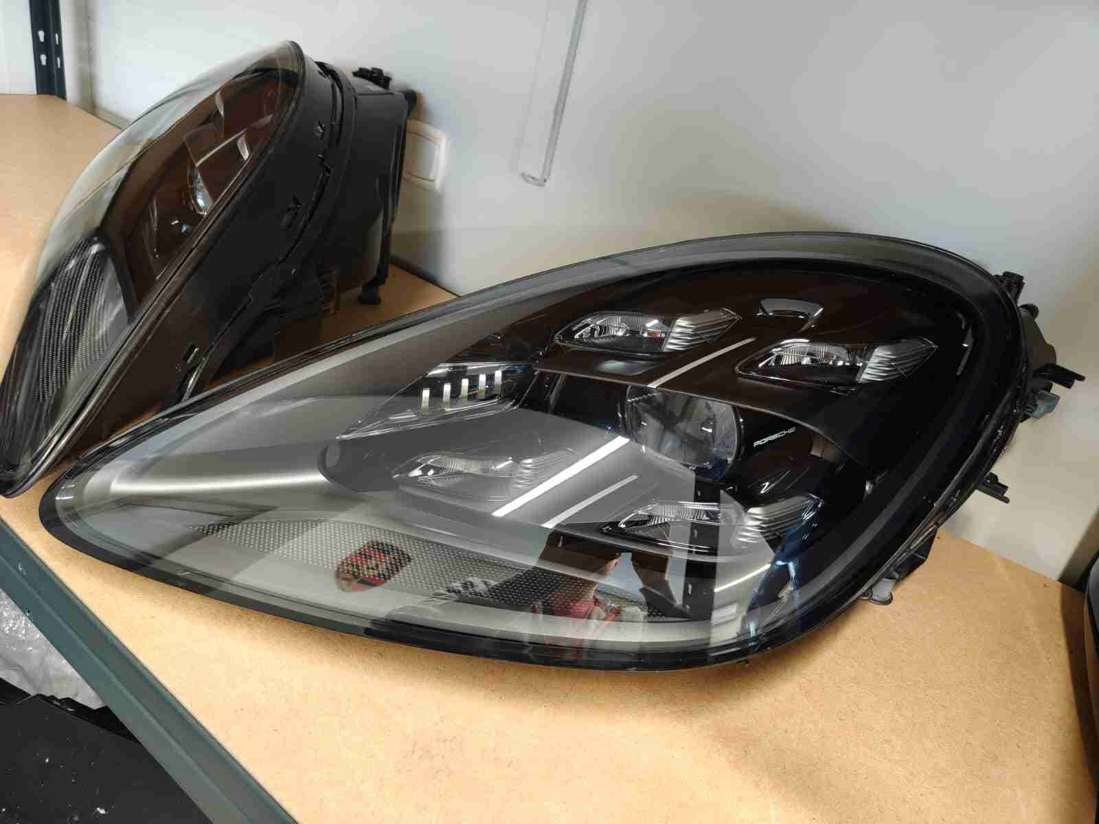 Фара ліва Porsche Cayenne 060926-201